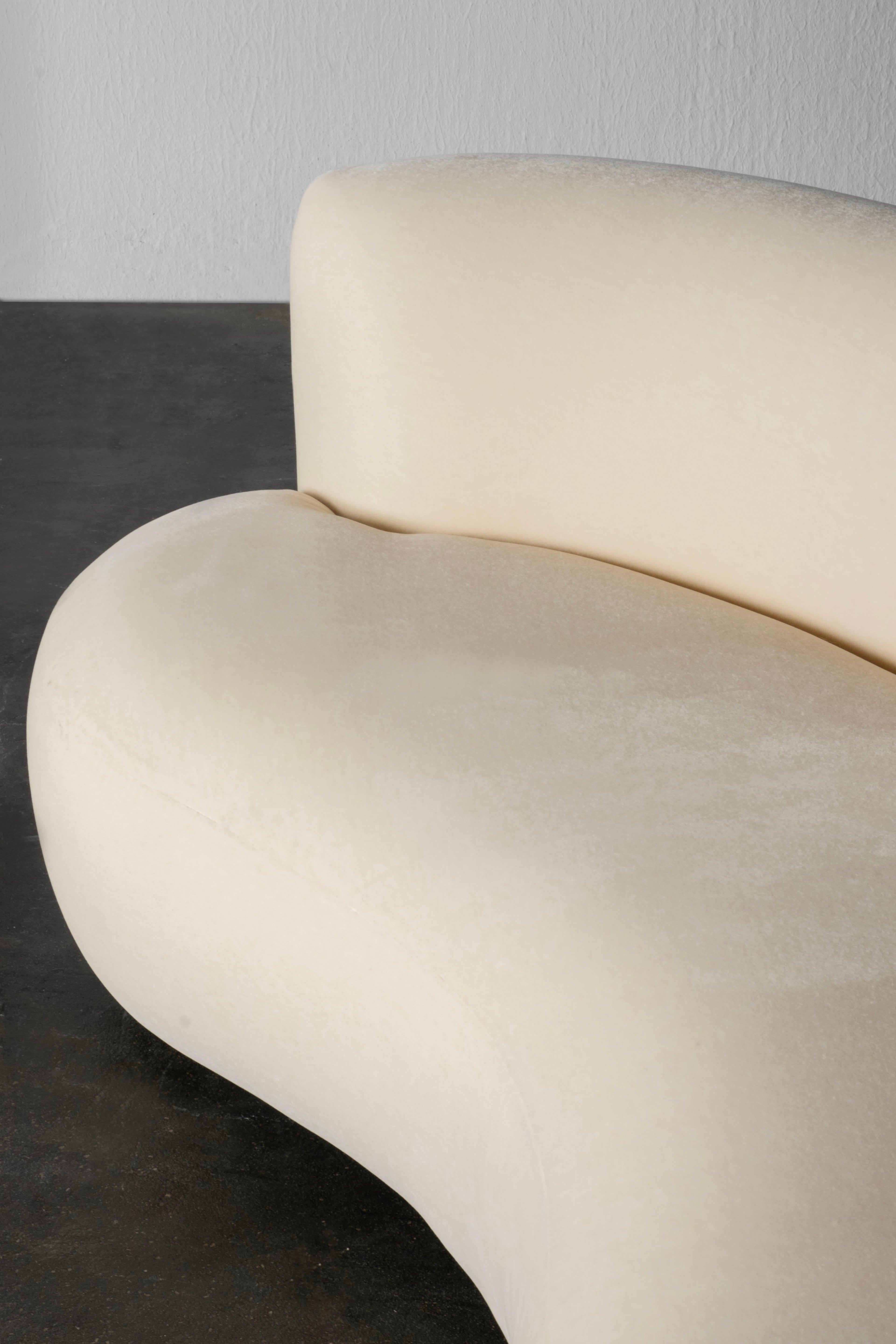 https://a.1stdibscdn.com/organic-modern-twins-sofa-dedar-beige-mohair-handmade-in-portugal-by-greenapple-for-sale-picture-13/f_53532/f_364242021696266948625/G704050_5_master.jpg