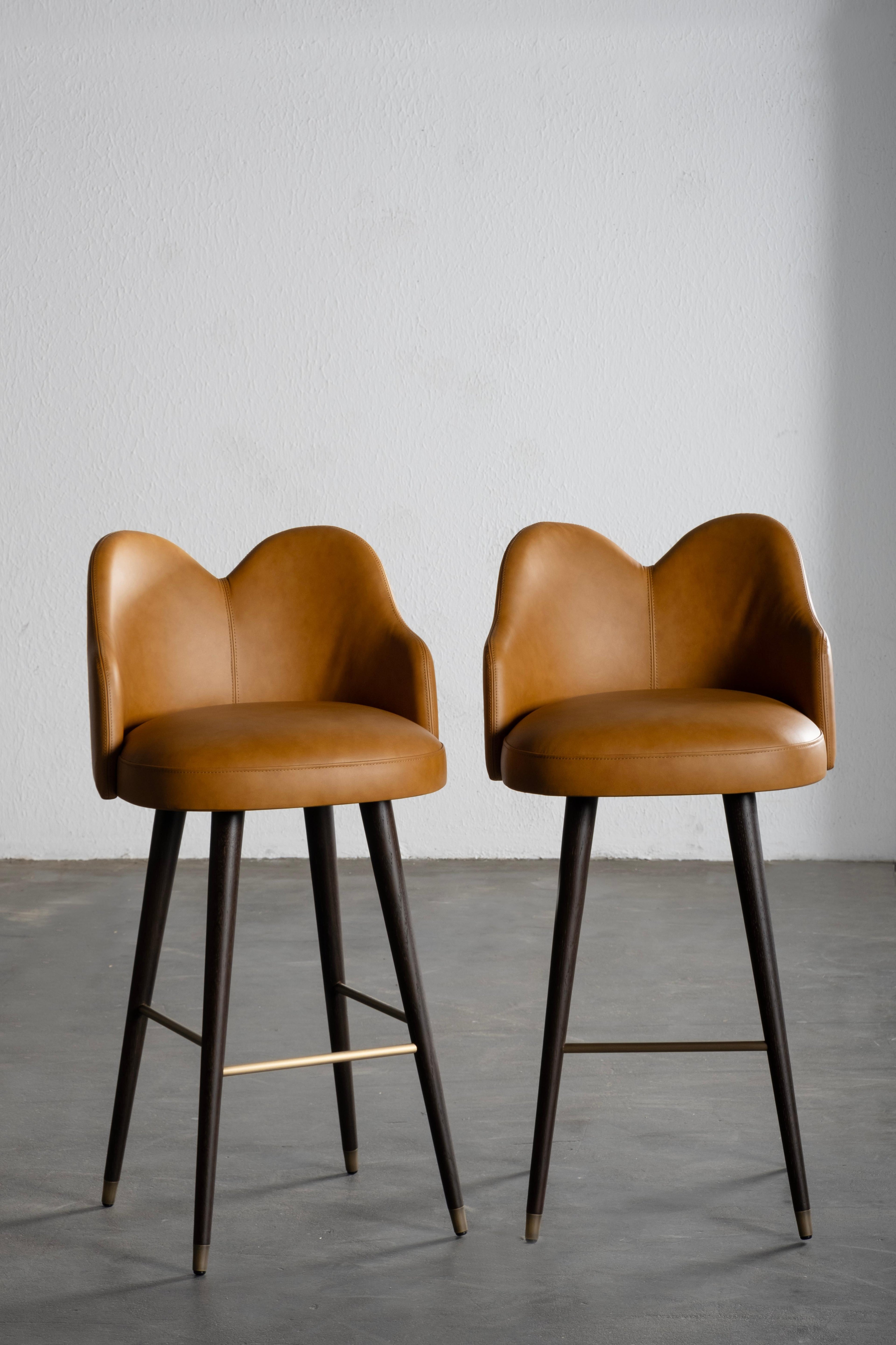 https://a.1stdibscdn.com/mid-century-modern-mary-swivel-bar-stools-leather-brass-handmade-by-greenapple-for-sale-picture-12/f_53532/f_441889821742833604682/G704071_11_master.jpg