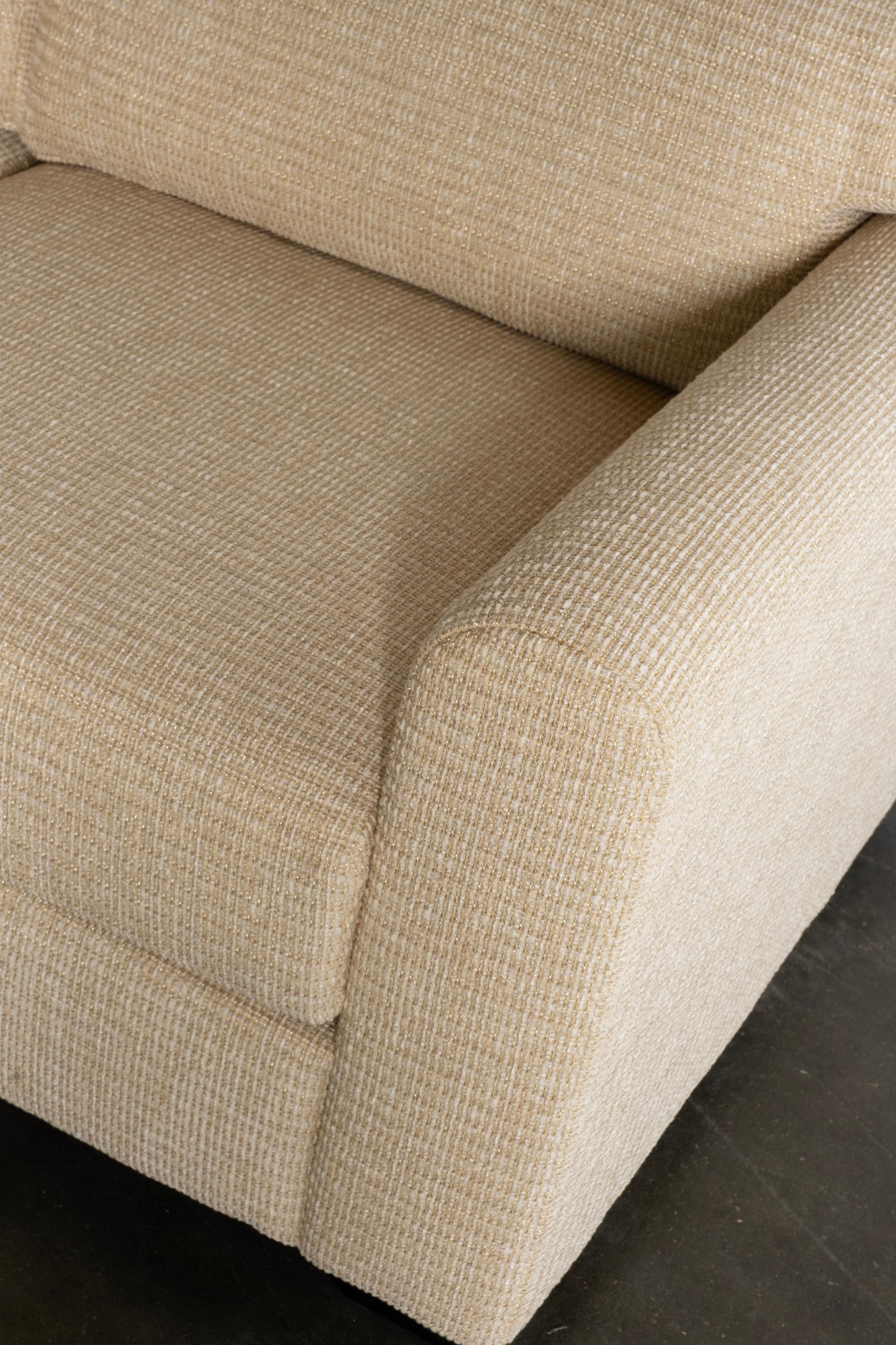 https://a.1stdibscdn.com/mid-century-modern-french-style-sofa-beige-brochier-fabric-for-sale-picture-7/f_53532/f_462250421754934505923/G704181_5_master.jpg