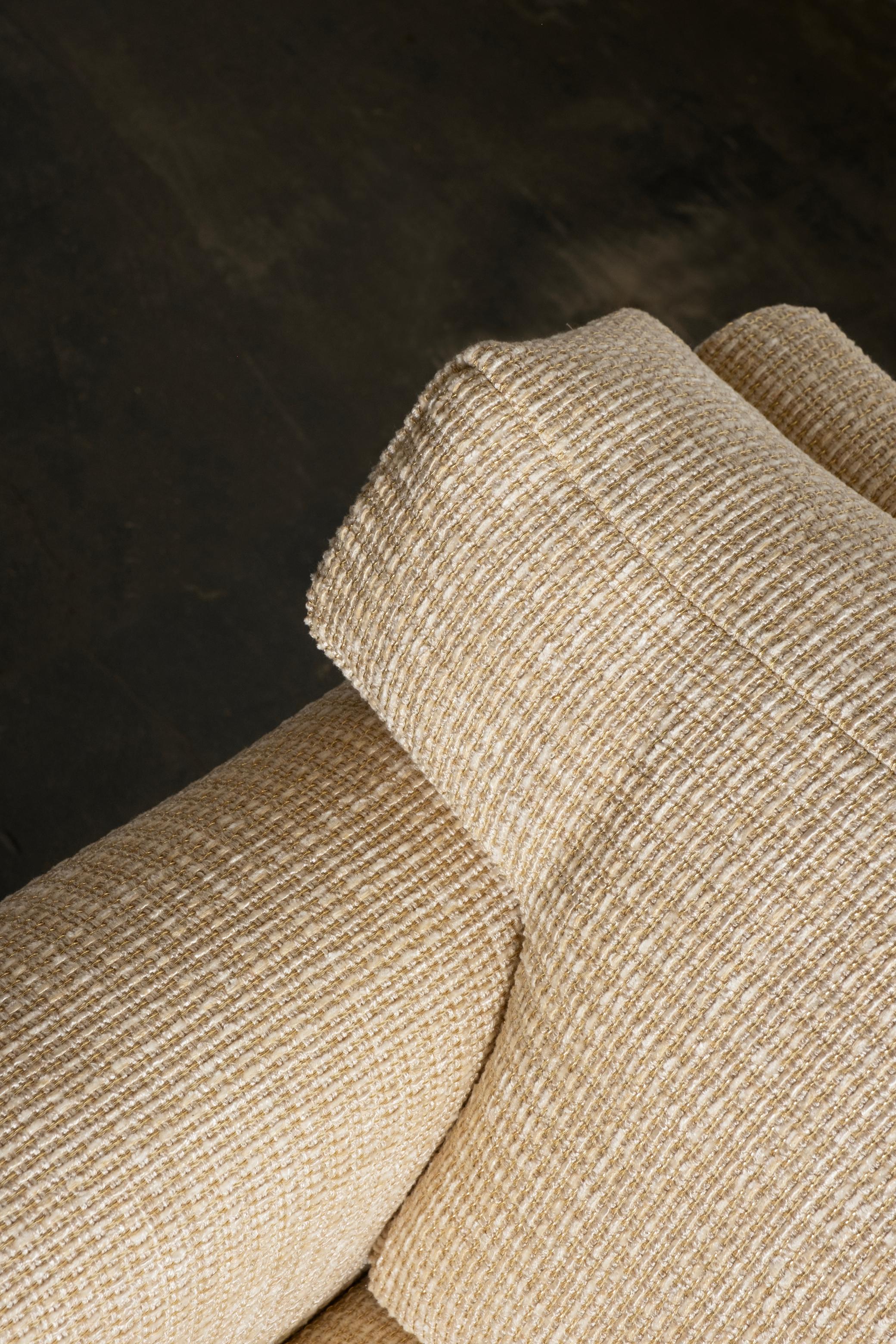 https://a.1stdibscdn.com/mid-century-modern-french-style-sofa-beige-brochier-fabric-for-sale-picture-9/f_53532/f_462250421754934507893/G704181_7_master.jpg
