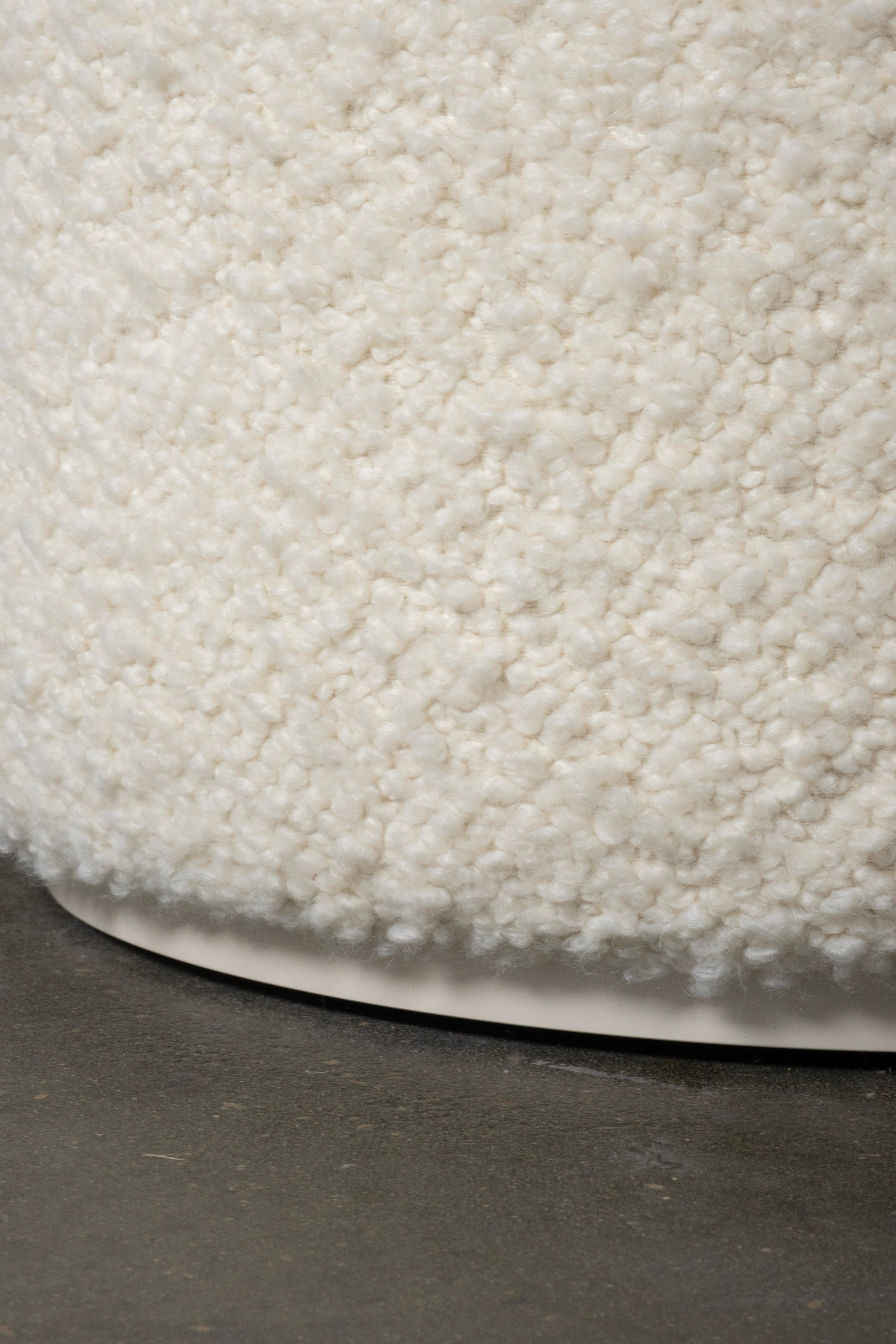 https://a.1stdibscdn.com/modern-grand-pouf-white-cotton-boucle-handmade-in-portugal-by-greenapple-for-sale-picture-13/f_53532/f_379621921705399871200/G704213_4_master.jpg