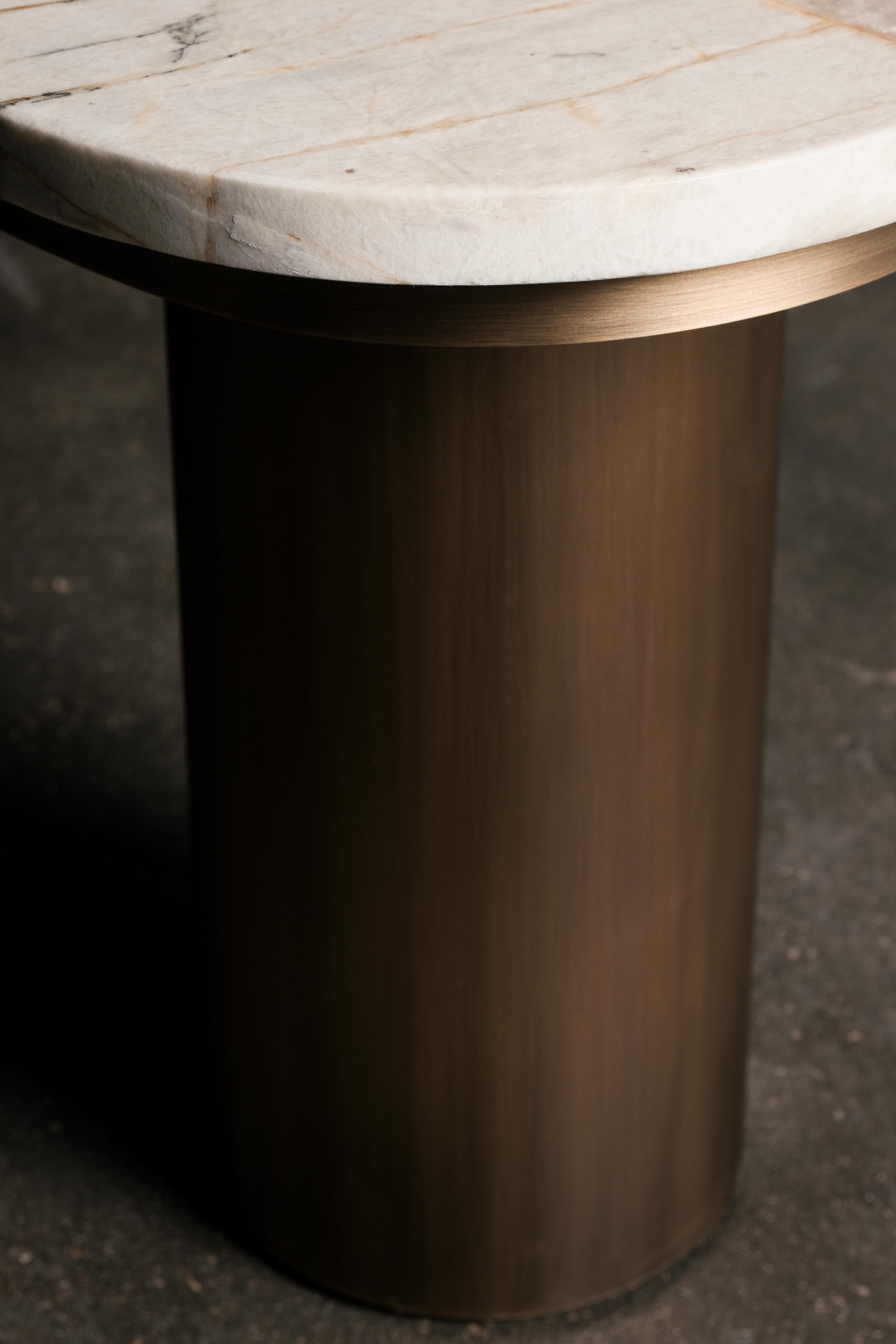 https://a.1stdibscdn.com/mid-century-modern-soajo-coffee-table-brass-patagonia-quartz-by-greenapple-for-sale-picture-7/f_53532/f_466846021758036675668/G704252_10_master.jpg