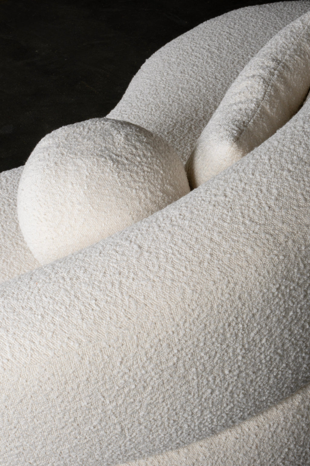 https://a.1stdibscdn.com/modern-conchula-corner-sofa-white-boucle-handmade-in-portugal-by-greenapple-for-sale-picture-11/f_53532/f_380844021706122612739/G704293_9_master.jpg