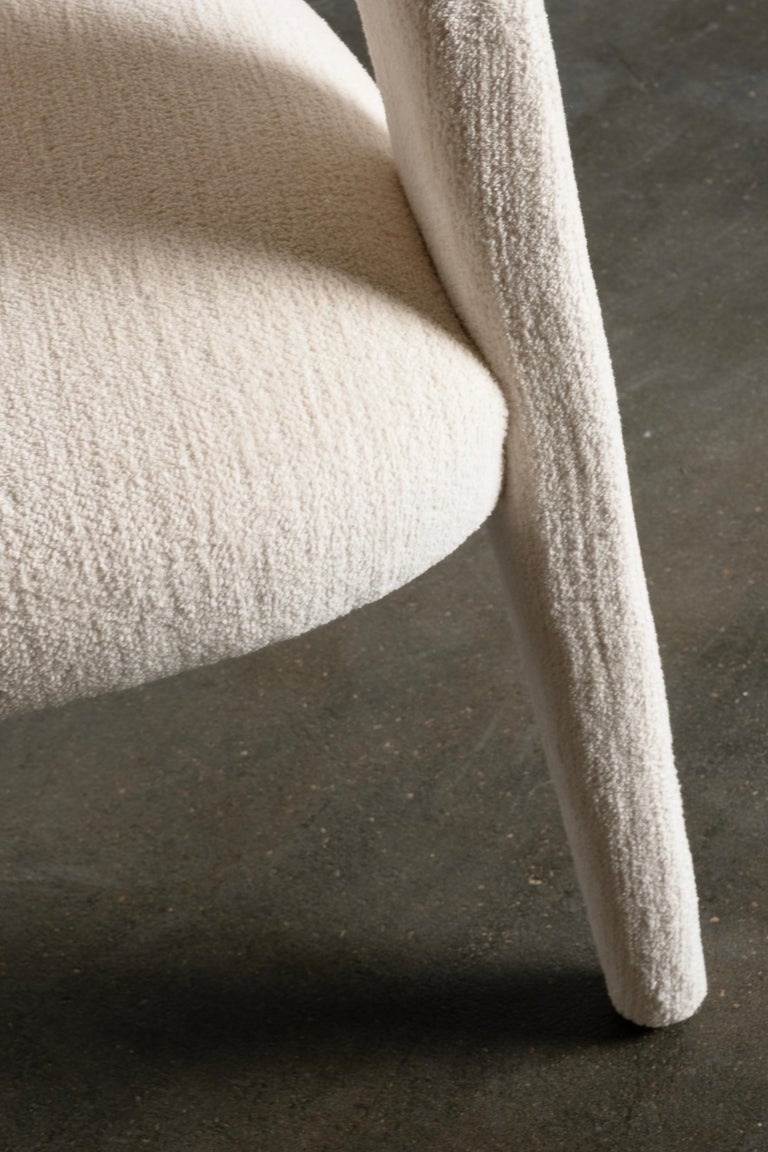 https://a.1stdibscdn.com/modern-laurence-dining-chair-dedar-beige-chenille-handmade-portugal-greenapple-for-sale-picture-2/f_53532/f_399434921717580899063/G704461_4_master.jpg?width=768