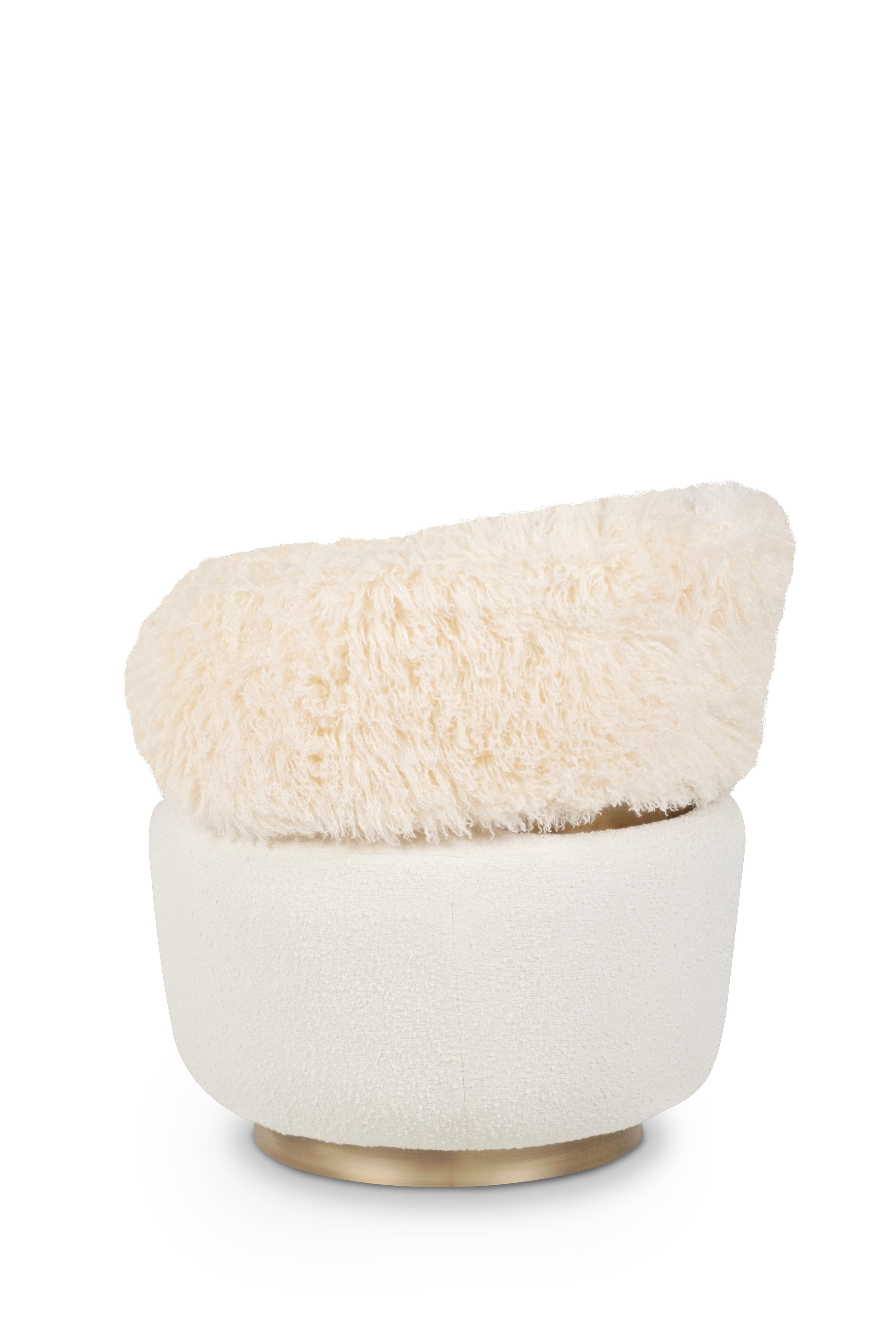 https://a.1stdibscdn.com/mid-century-modern-caju-lounge-chair-swivel-boucle-faux-fur-greenapple-for-sale-picture-5/f_53532/f_441319621742489294998/G704555_2_master.jpg