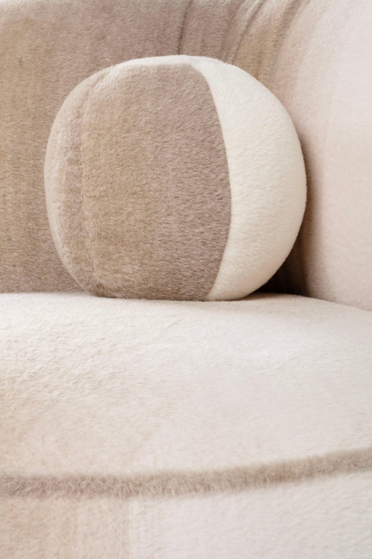 https://a.1stdibscdn.com/modern-bolota-armchair-accent-chair-alpaca-handmade-by-greenapple-for-sale-picture-12/f_53532/f_442146121742928335578/G704669_7_master.jpg?width=768