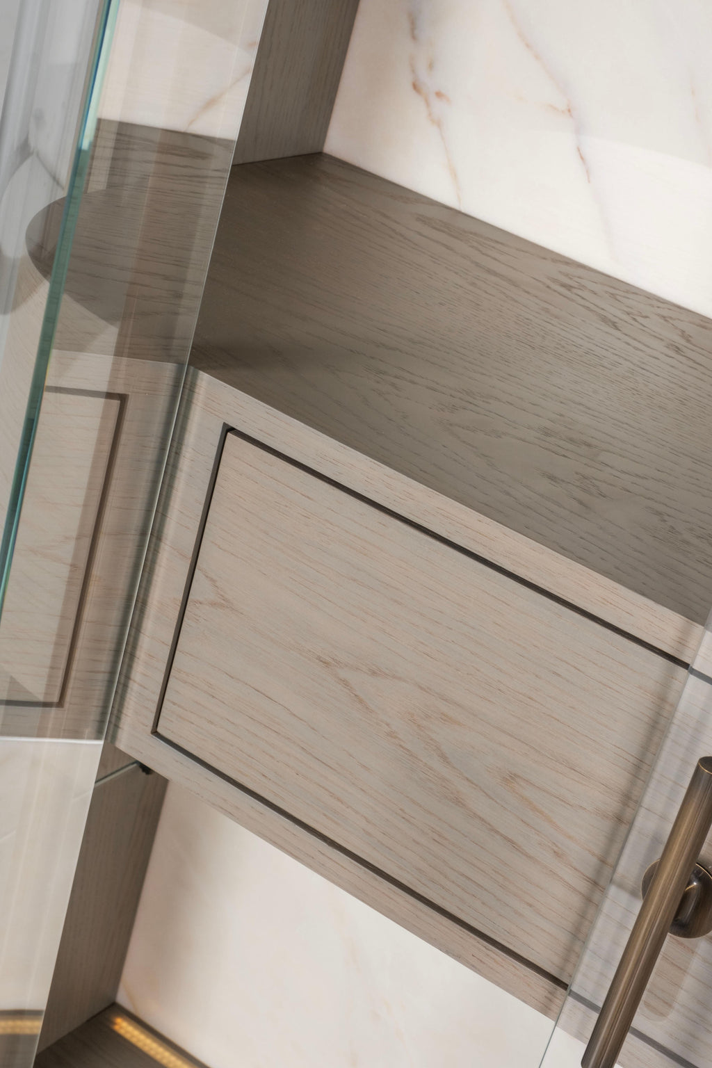 https://a.1stdibscdn.com/modern-penedo-showcase-bar-cabinet-calacatta-bianco-handmade-portugal-greenapple-for-sale-picture-7/f_53532/f_467383421758397170876/G704736_6_master.jpg