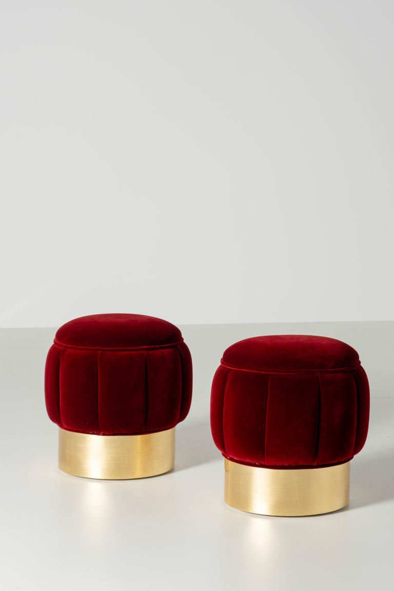 https://a.1stdibscdn.com/mid-century-modern-warren-pouf-dark-red-velvet-gold-leaf-handmade-greenapple-for-sale-picture-5/f_53532/f_451044221747738773492/G704866_2_master.jpg?width=768