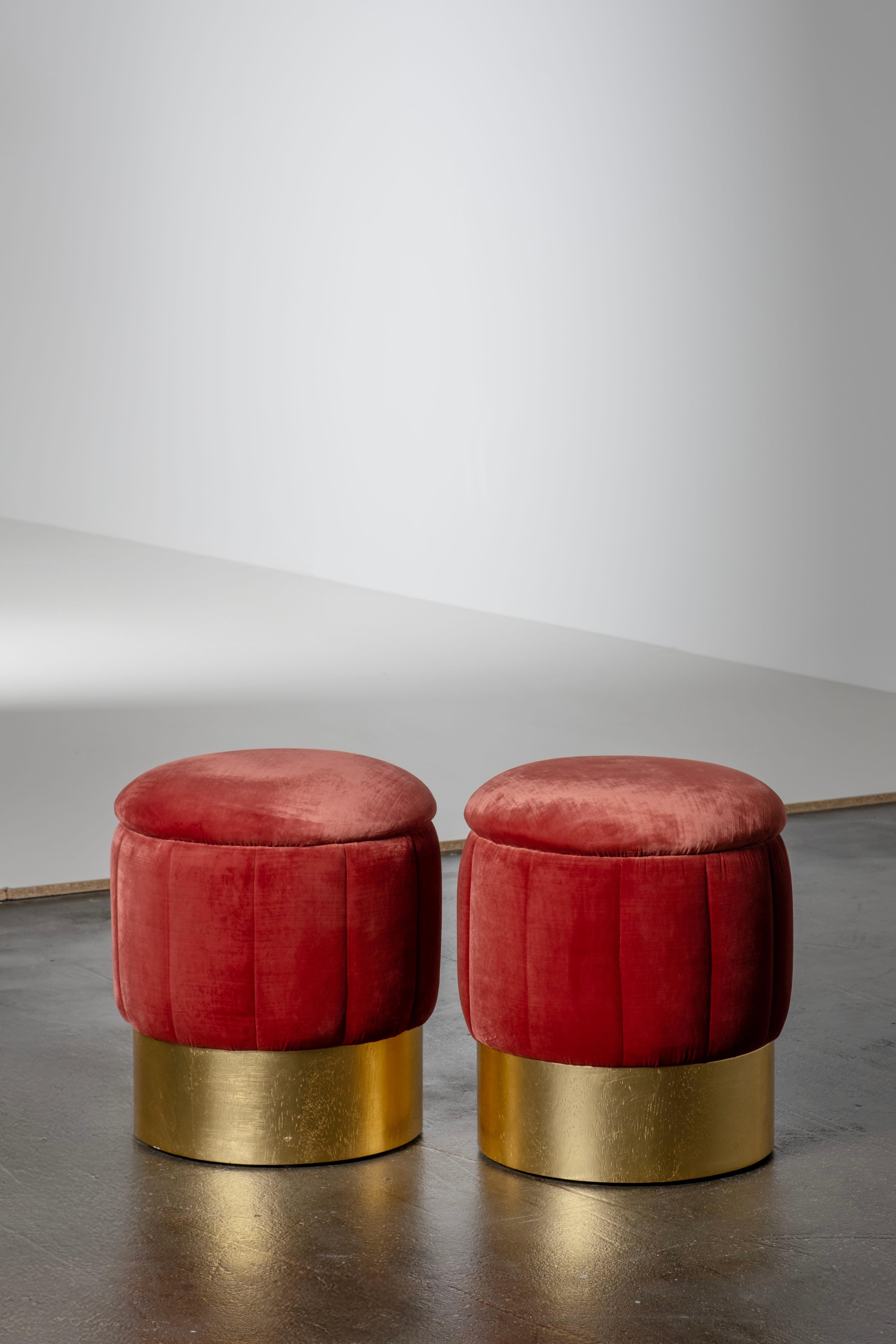 https://a.1stdibscdn.com/mid-century-modern-warren-pouf-red-velvet-gold-leaf-handmade-by-greenapple-for-sale-picture-4/f_53532/f_451042221747738542512/G704867_10_master.jpg