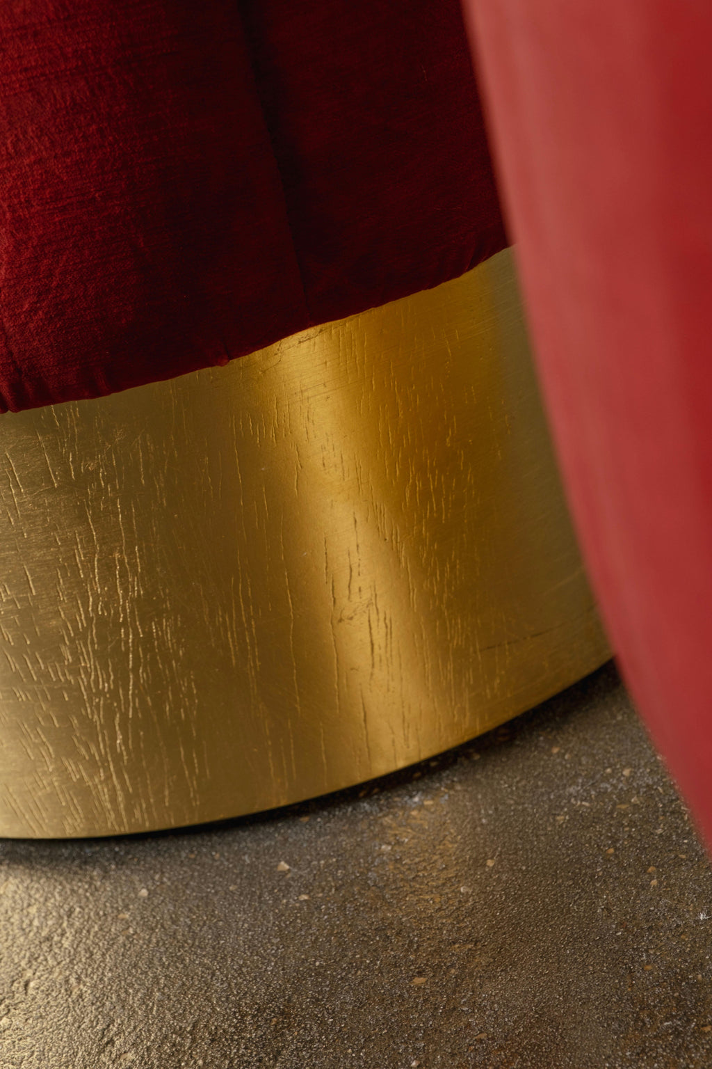 https://a.1stdibscdn.com/mid-century-modern-warren-pouf-red-velvet-gold-leaf-handmade-by-greenapple-for-sale-picture-10/f_53532/f_451042221747738543832/G704867_6_master.jpg