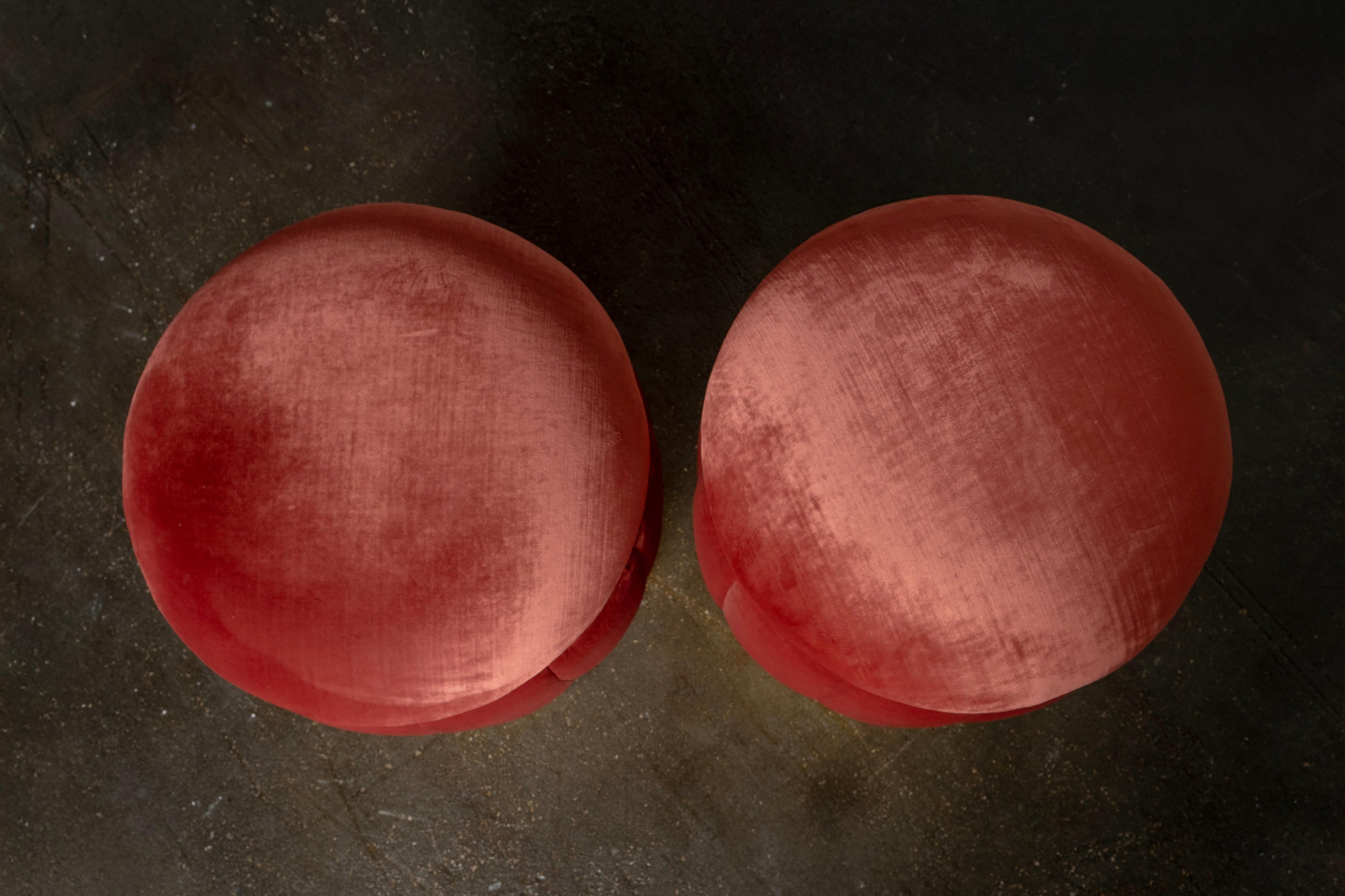 https://a.1stdibscdn.com/mid-century-modern-warren-pouf-red-velvet-gold-leaf-handmade-by-greenapple-for-sale-picture-11/f_53532/f_451042221747738543633/G704867_9_master.jpg