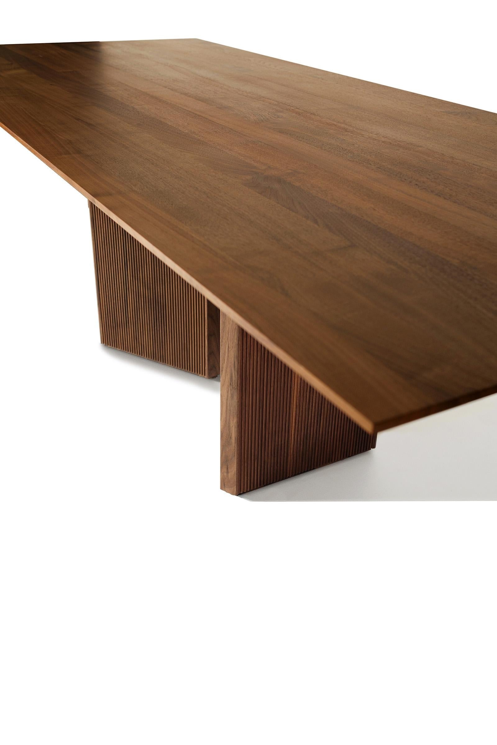 https://a.1stdibscdn.com/revo-wood-dining-table-by-giuliano-and-gabriele-cappelletti-made-in-italy-for-sale-picture-3/f_49571/f_316893121670806822852/GALLERIA2_master.jpg