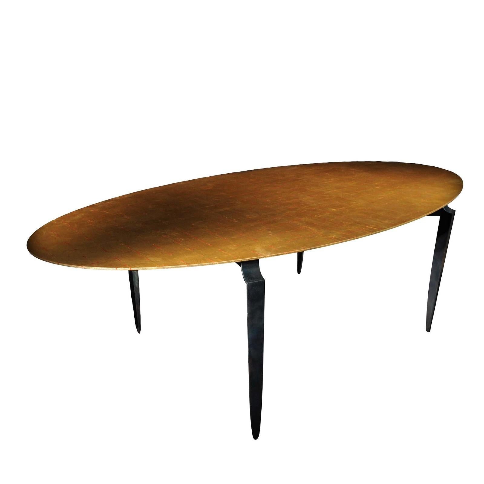 https://a.1stdibscdn.com/mesa-gold-dining-table-for-sale-picture-2/f_17062/f_168451421573565291161/GARBMI_03920190610_7_hnzt6c_master.jpg