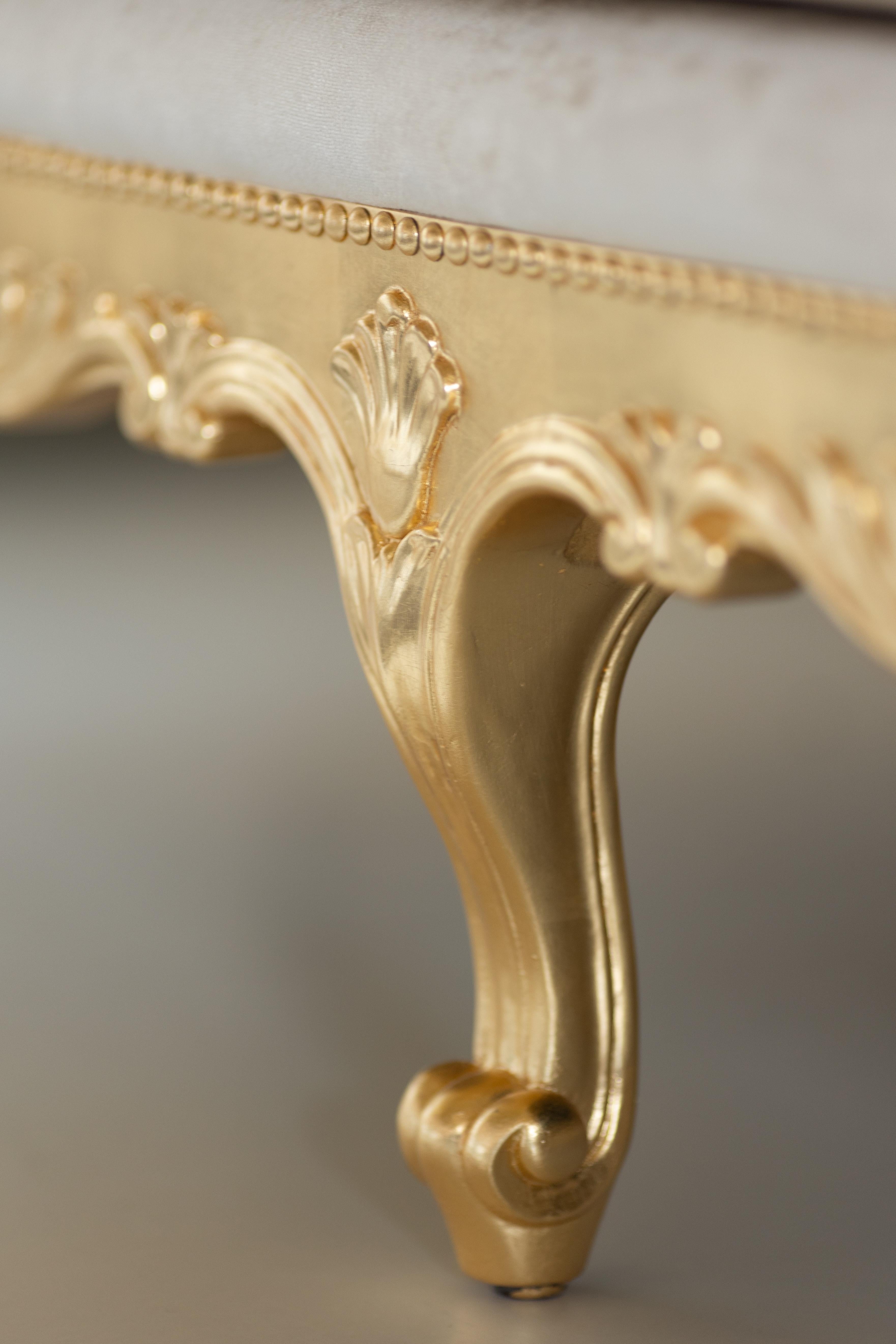https://a.1stdibscdn.com/french-neoclassical-sofa-dormeuse-jacquard-champagne-handmade-portugal-for-sale-picture-9/f_53532/f_364579521716892988637/GA_22_master.jpg