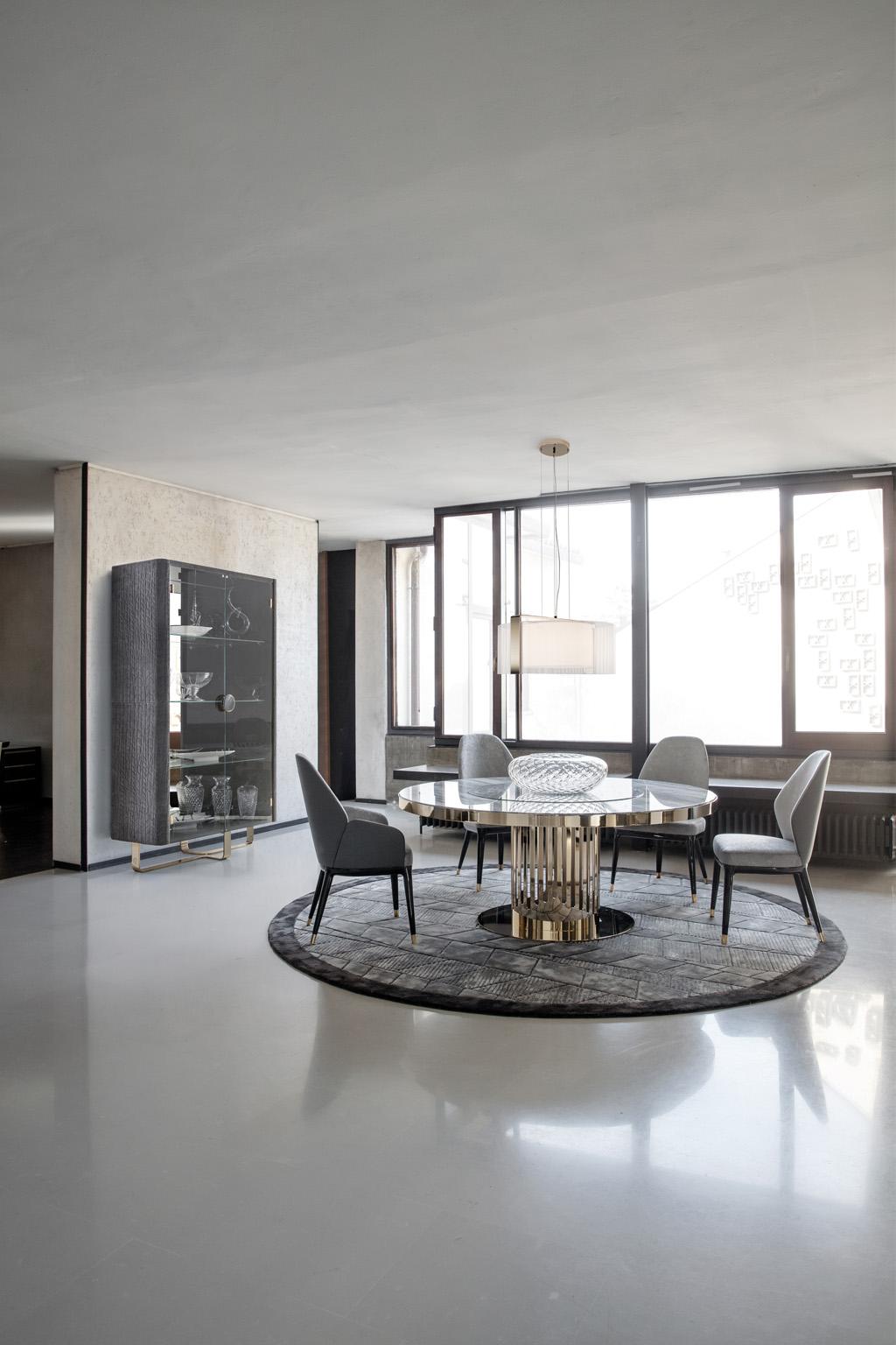 https://a.1stdibscdn.com/giorgio-collection-gold-round-dining-table-with-marble-top-for-sale-picture-2/f_45442/f_273717721644959981782/GC_CHARISMA_Dining_room_3_master.jpg