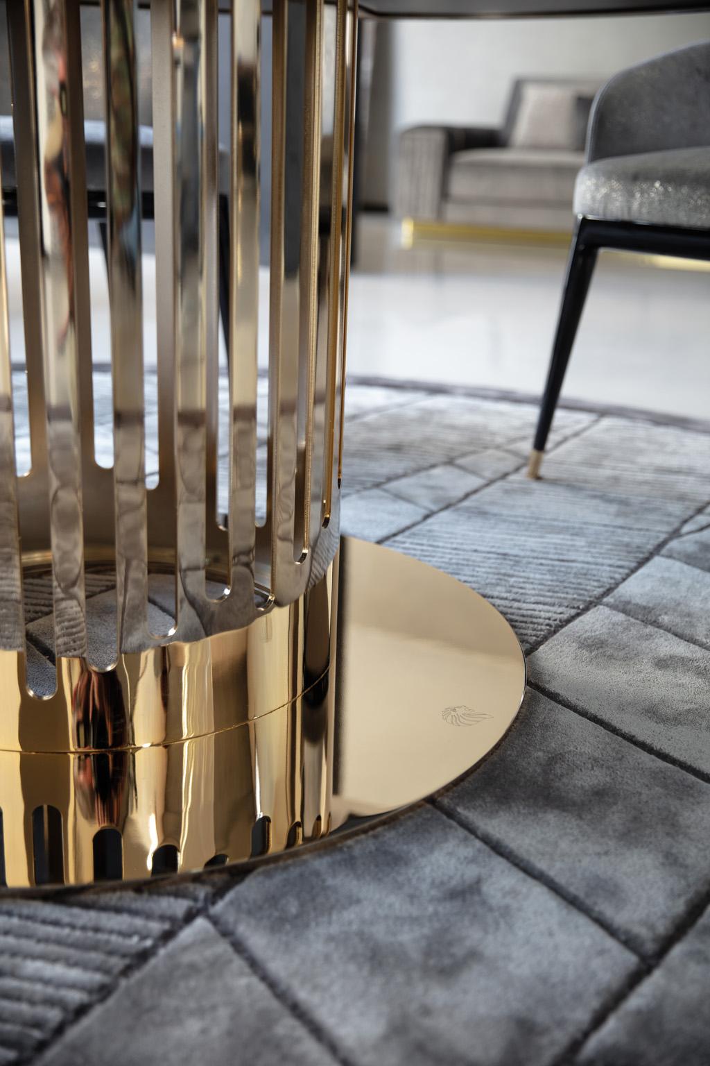 https://a.1stdibscdn.com/giorgio-collection-gold-round-dining-table-with-marble-top-for-sale-picture-5/f_45442/f_273717721644959993758/GC_CHARISMA_Dining_room_round_table_with_marble_top_detail_2_master.jpg