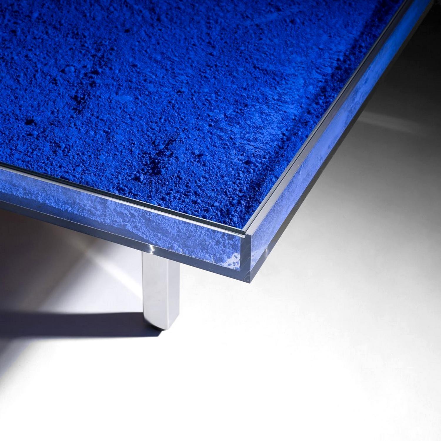 https://a.1stdibscdn.com/set-of-3-yves-klein-tables-monopink-monogold-ykb-for-sale-picture-7/f_49571/f_185779721585944644305/GF_03_master.jpg