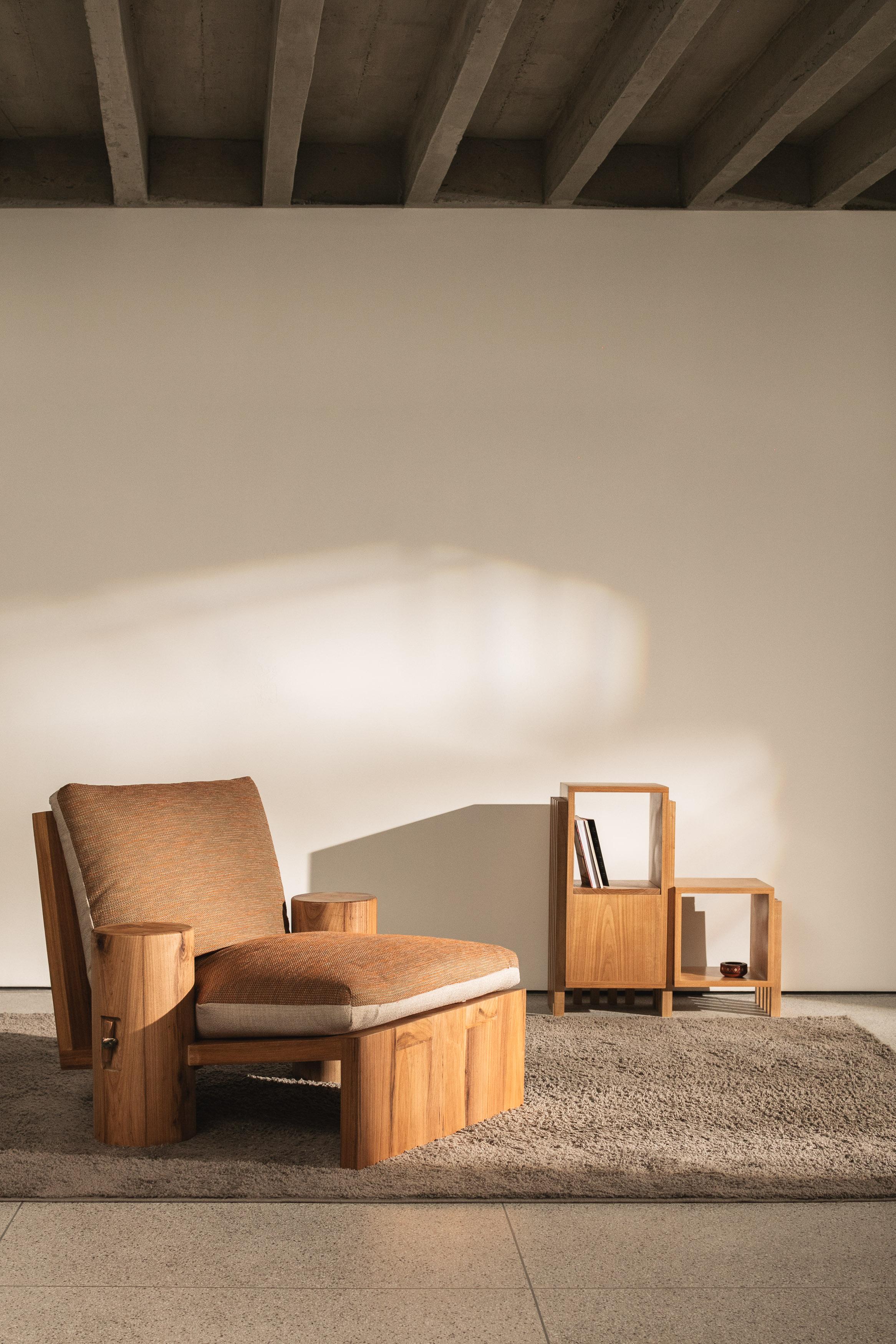 https://a.1stdibscdn.com/cais-armchair-by-filipe-ramos-for-gestu-in-brazilian-freijo-hardwood-for-sale-picture-5/f_40623/f_374678521702056119447/_GF_0961_web_master.jpg