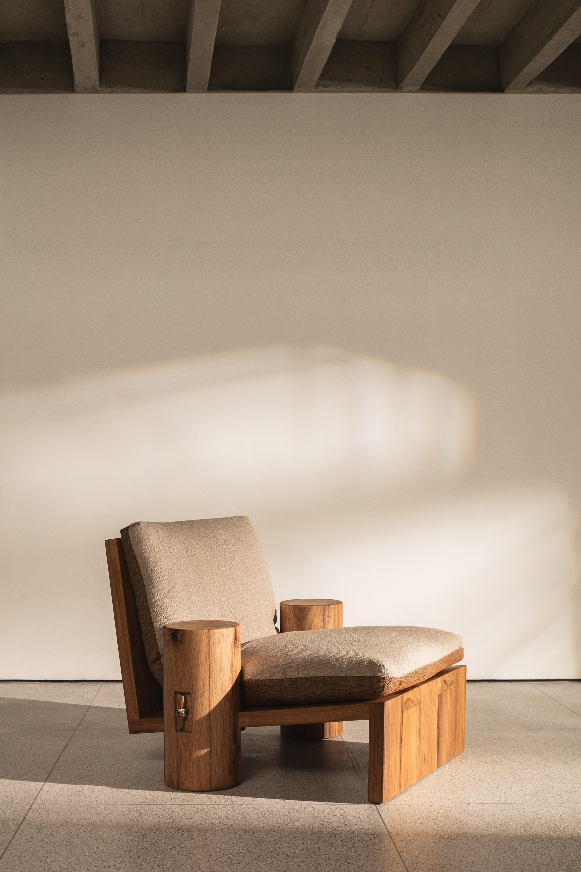 https://a.1stdibscdn.com/cais-armchair-by-filipe-ramos-for-gestu-in-brazilian-freijo-hardwood-for-sale-picture-6/f_40623/f_374678521702056132264/_GF_0967_web_master.jpg