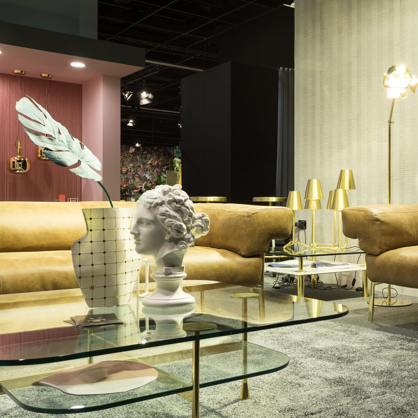 https://a.1stdibscdn.com/katana-tobacco-3-seat-sofa-by-paolo-rizzato-for-sale-picture-3/22569652/f_217291621607495115317/GHIDBS_162_D20190228_30198_14oy5pc_master.jpg