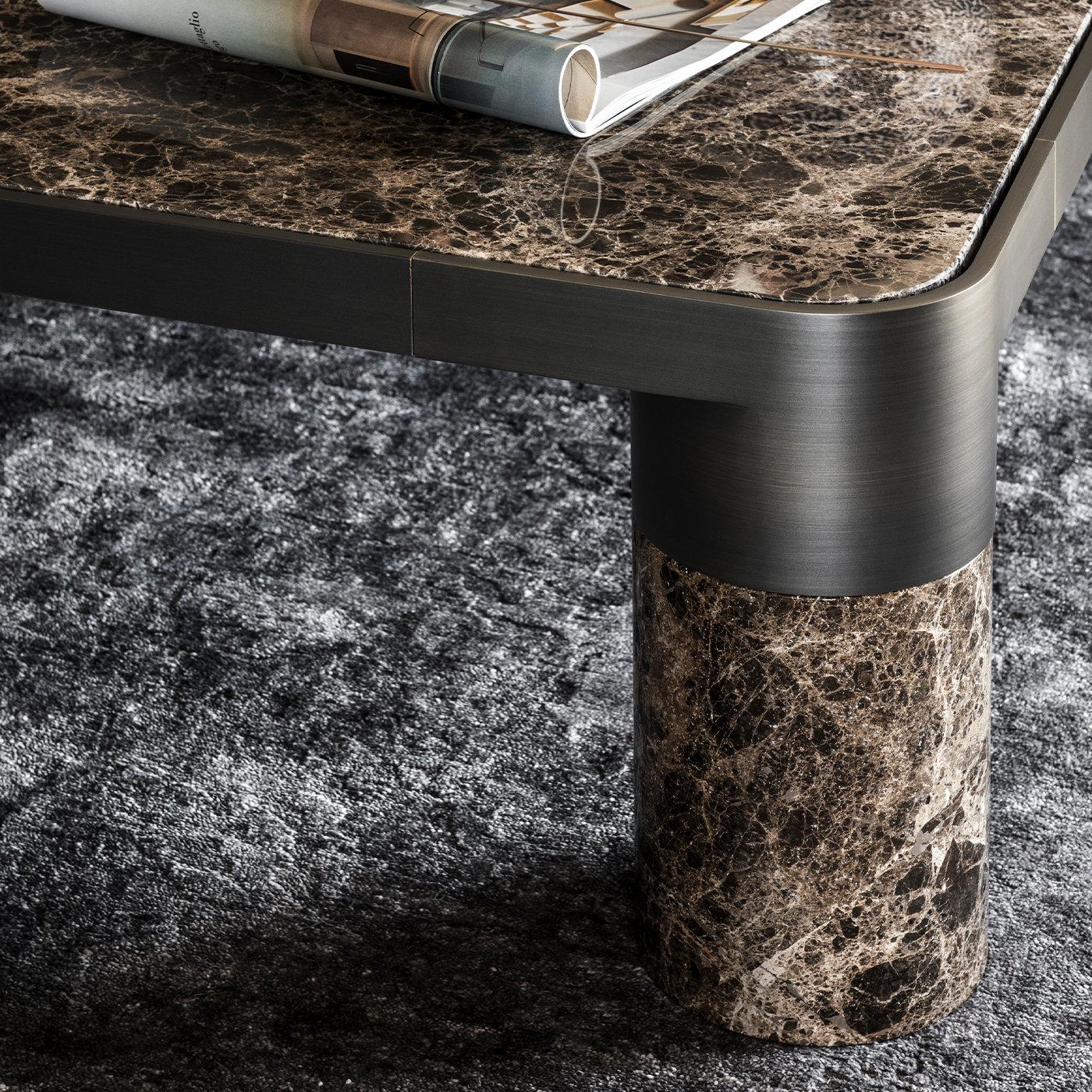 https://a.1stdibscdn.com/bold-emperador-marble-coffee-table-for-sale-picture-4/f_17062/f_220696321623944493189/GHIDBS_320_C20201009_25_142p8xw_master.jpg