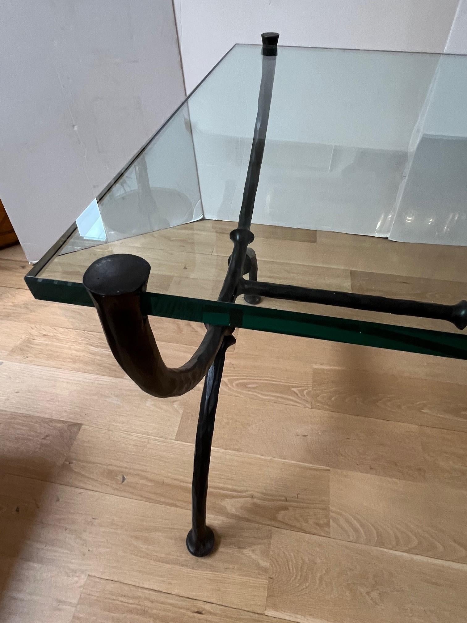 https://a.1stdibscdn.com/made-to-order-giacometti-style-hand-forged-iron-coffee-table-with-glass-top-for-sale-picture-3/f_8812/f_390492921711651921430/GIACOMETI_04_master.jpg