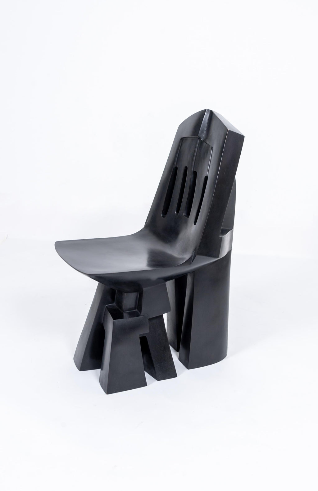 https://a.1stdibscdn.com/sculptural-contemporary-bronze-chair-by-parvine-curie-for-sale-picture-6/f_65832/f_429300321735326760424/GMPMiami_BethCrockatt_36_master.jpg