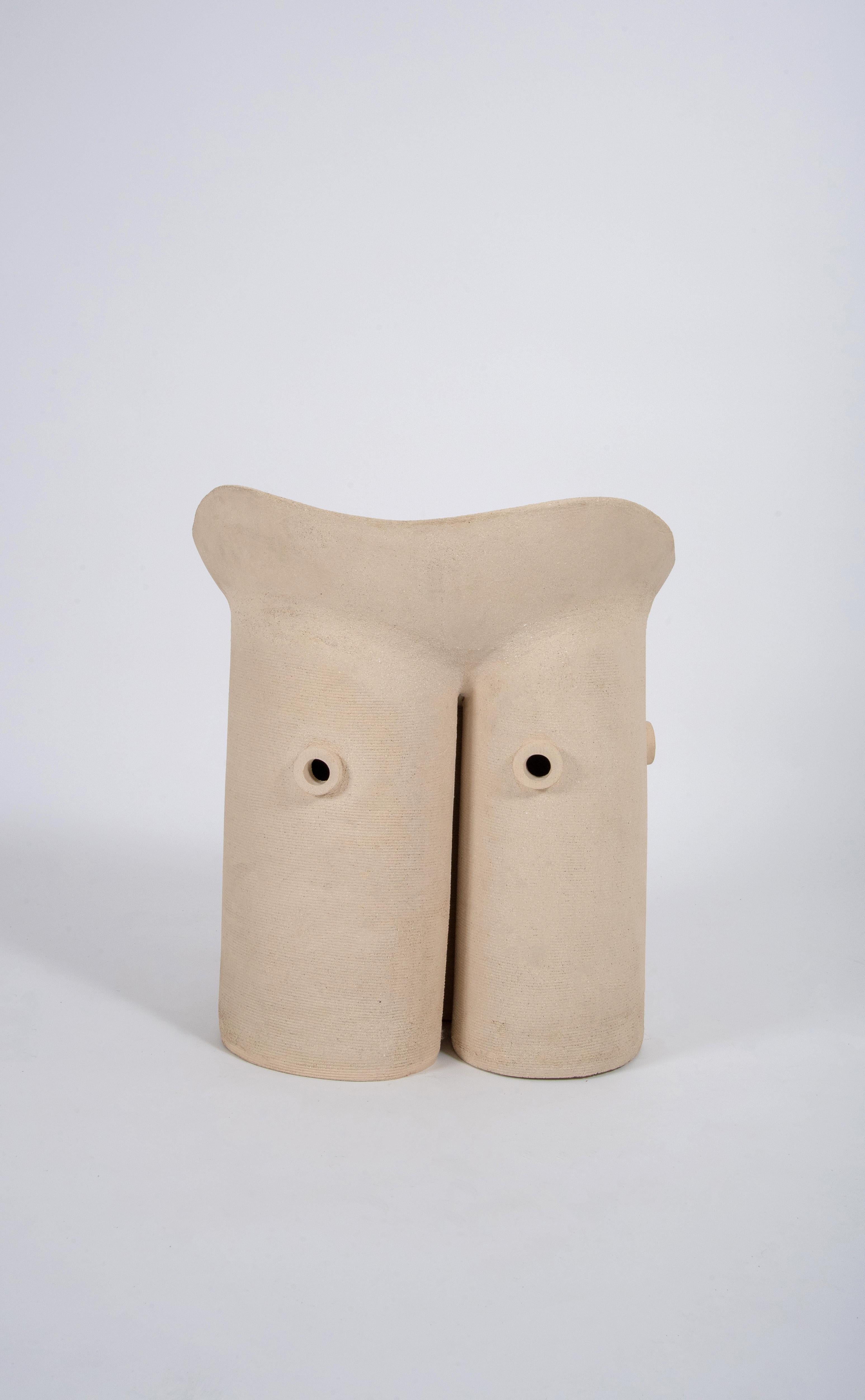 https://a.1stdibscdn.com/contemporary-stoneware-wave-chair-by-olivia-cognet-for-sale-picture-5/f_65832/f_285303121673983590415/GMPNOV22_BethCrockatt_054_master.jpg