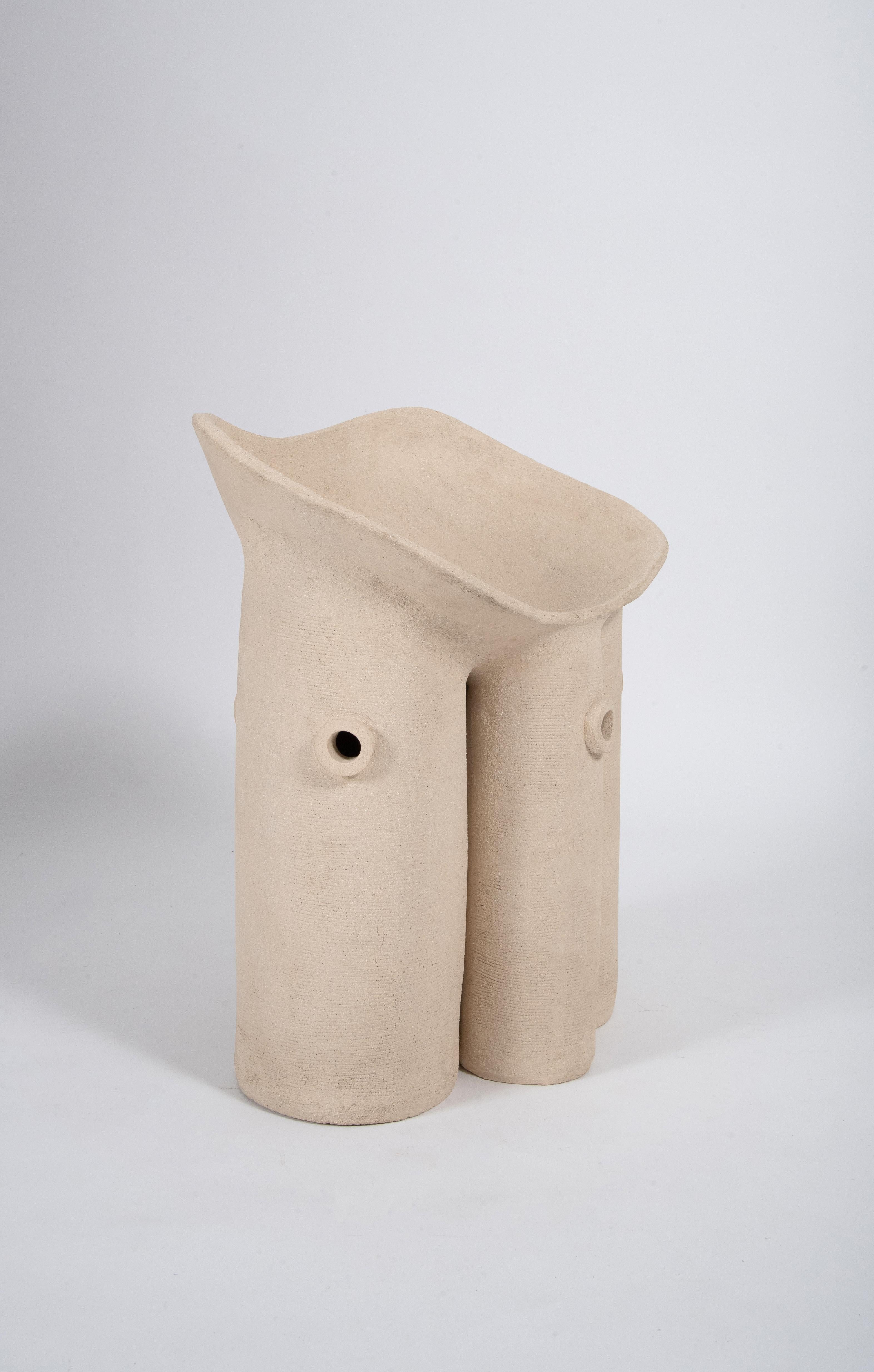 https://a.1stdibscdn.com/contemporary-stoneware-wave-chair-by-olivia-cognet-for-sale-picture-4/f_65832/f_285303121673983590481/GMPNOV22_BethCrockatt_055_master.jpg