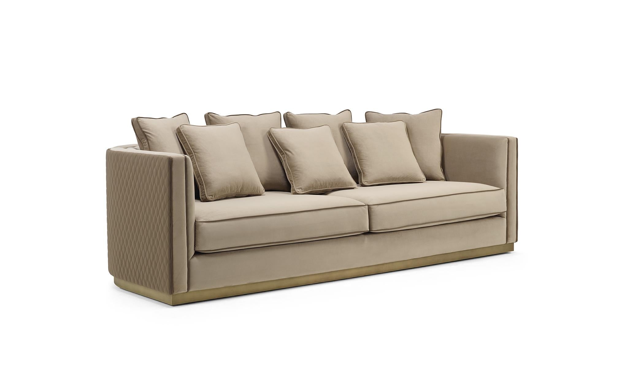 https://a.1stdibscdn.com/grant-sofa-with-decorative-cushions-for-sale-picture-2/f_52952/f_254917121632823018316/GRANT_Sofa_Safety_Velvet_9_Morgan_26_45_master.jpg