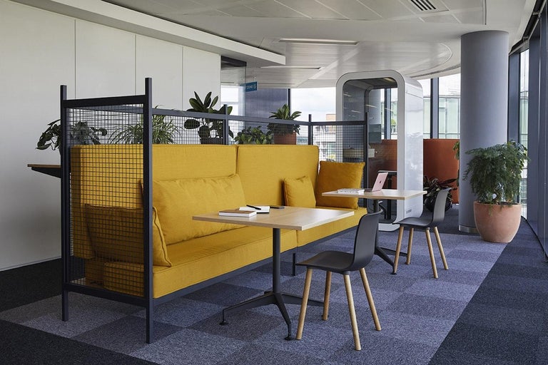 https://a.1stdibscdn.com/established-sons-grid-u-shape-modular-sofa-by-ronan-erwan-bouroullec-for-sale-picture-9/f_16392/f_490665421772615570538/GRID_Project_L3720_straight_sofa_Ronan_and_Erwan_Bouroullec_c2019_EstablishedandSons_cOlaOSmit_Office_Insitu_01_72dpi_master.jpg?width=768