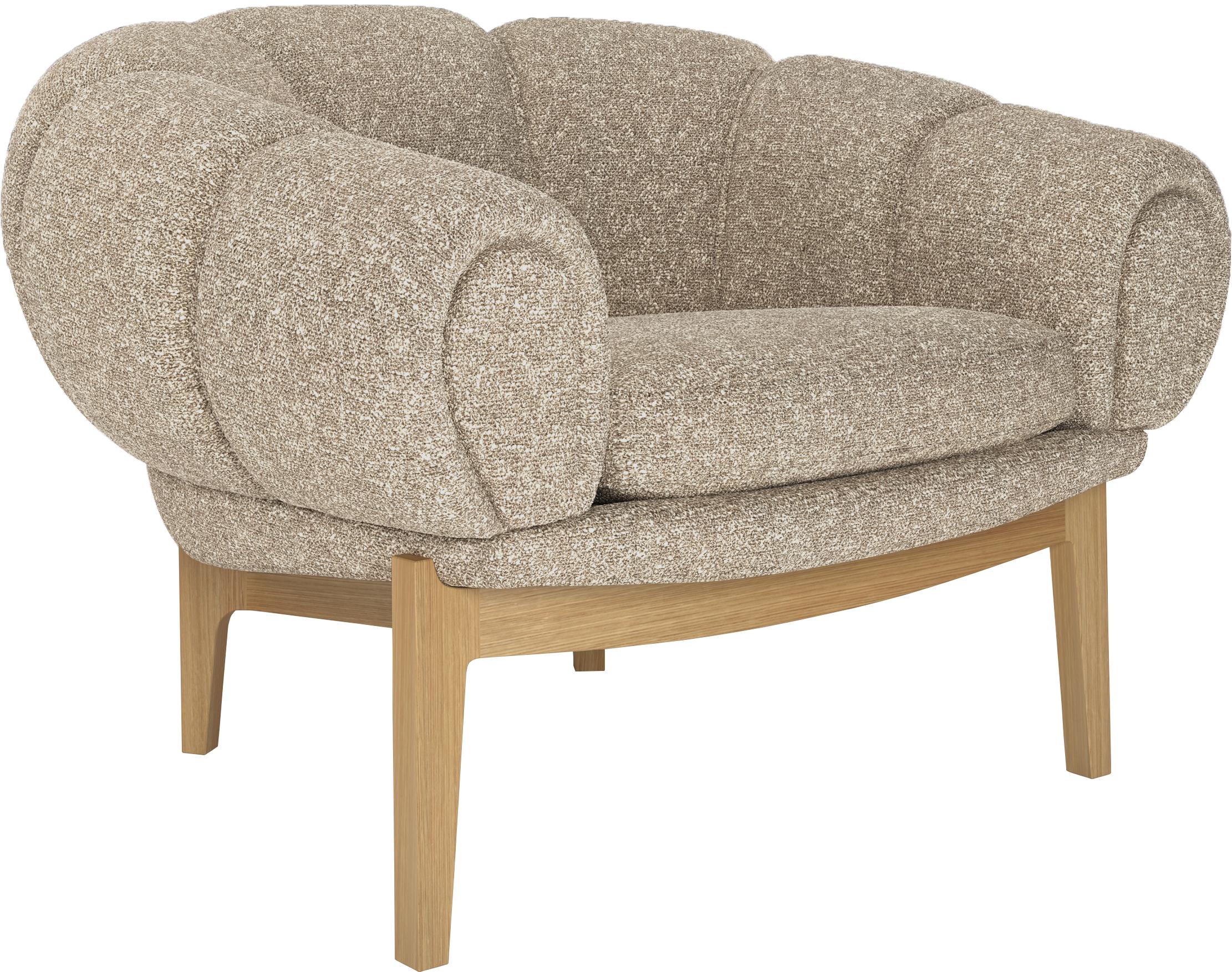 https://a.1stdibscdn.com/fabric-croissant-lounge-chair-by-illum-wikkels-for-gubi-for-sale-picture-3/f_14472/f_325080421675119852516/GROUP_D_Croissant_LoungeChair_Oak_Kvadrat_SahcoZero_12_ItemNr_10059224_F3Q_copy_master.jpg