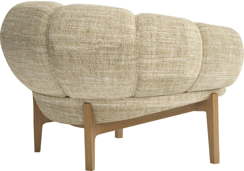 https://a.1stdibscdn.com/fabric-croissant-lounge-chair-by-illum-wikkels-for-gubi-for-sale-picture-3/f_14472/f_325081221675120406620/GROUP_E_Croissant_LoungeChair_Oak_Dedar_Smila_T1902002_ItemNr_10059224_B3Q_copy_master.jpg