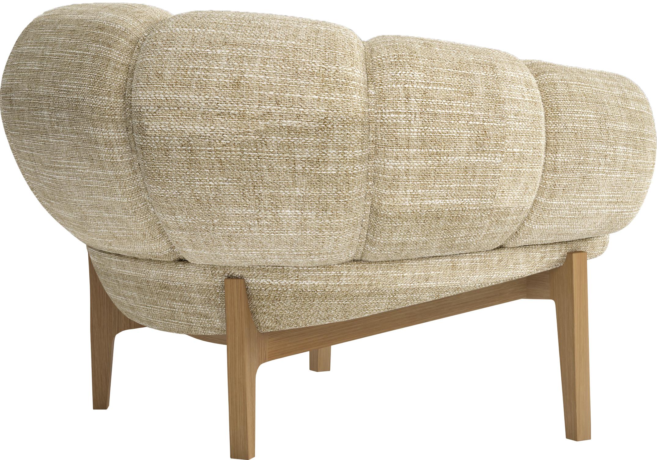 https://a.1stdibscdn.com/fabric-croissant-lounge-chair-by-illum-wikkels-for-gubi-for-sale-picture-3/f_14472/f_325081221675120406620/GROUP_E_Croissant_LoungeChair_Oak_Dedar_Smila_T1902002_ItemNr_10059224_B3Q_copy_master.jpg