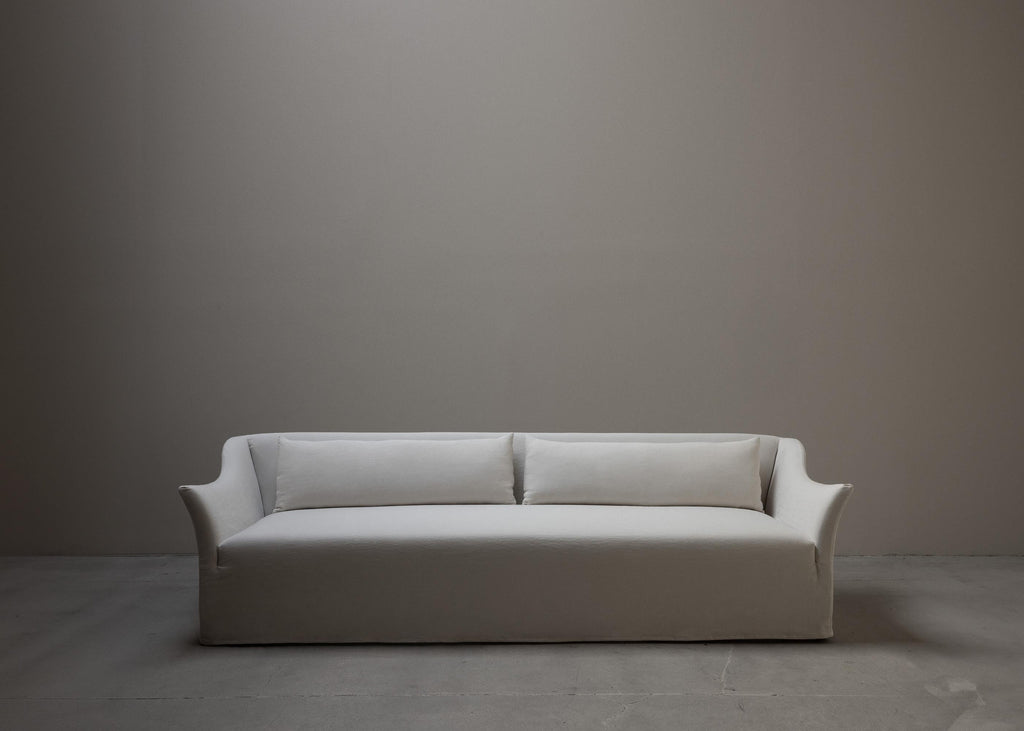 https://a.1stdibscdn.com/001-ghost-sofa-8ft-for-sale-picture-2/f_102362/f_434050521738274880464/GS_Ghost_18_master.jpg
