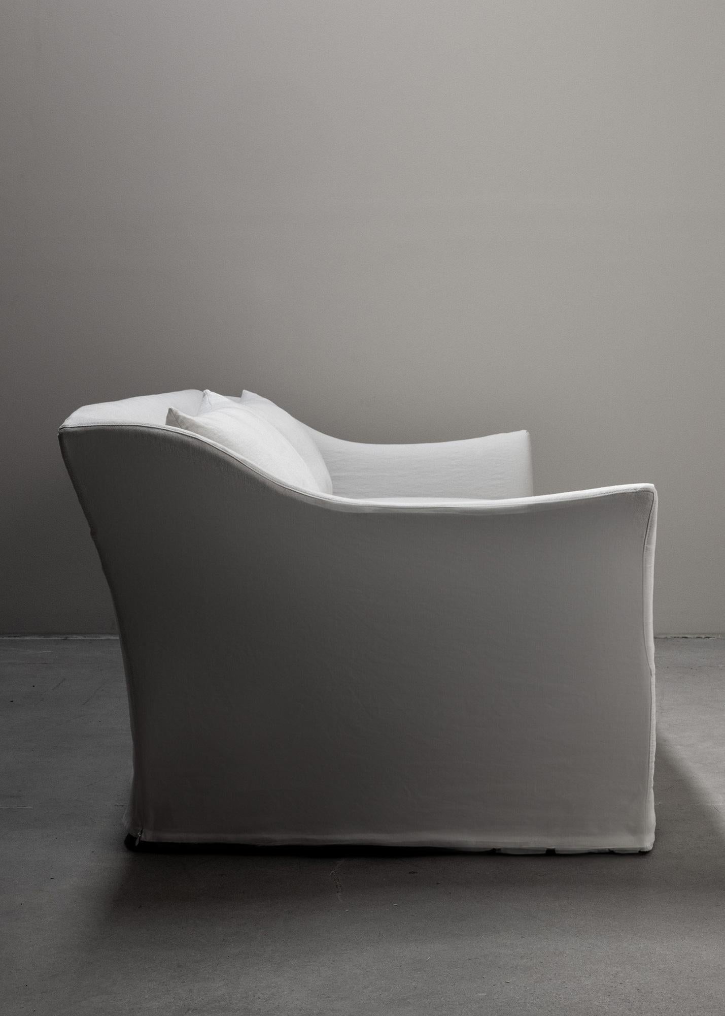 https://a.1stdibscdn.com/001-ghost-sofa-9ft-for-sale-picture-4/f_102362/f_437385621740094353300/GS_Ghost_20_master.jpg