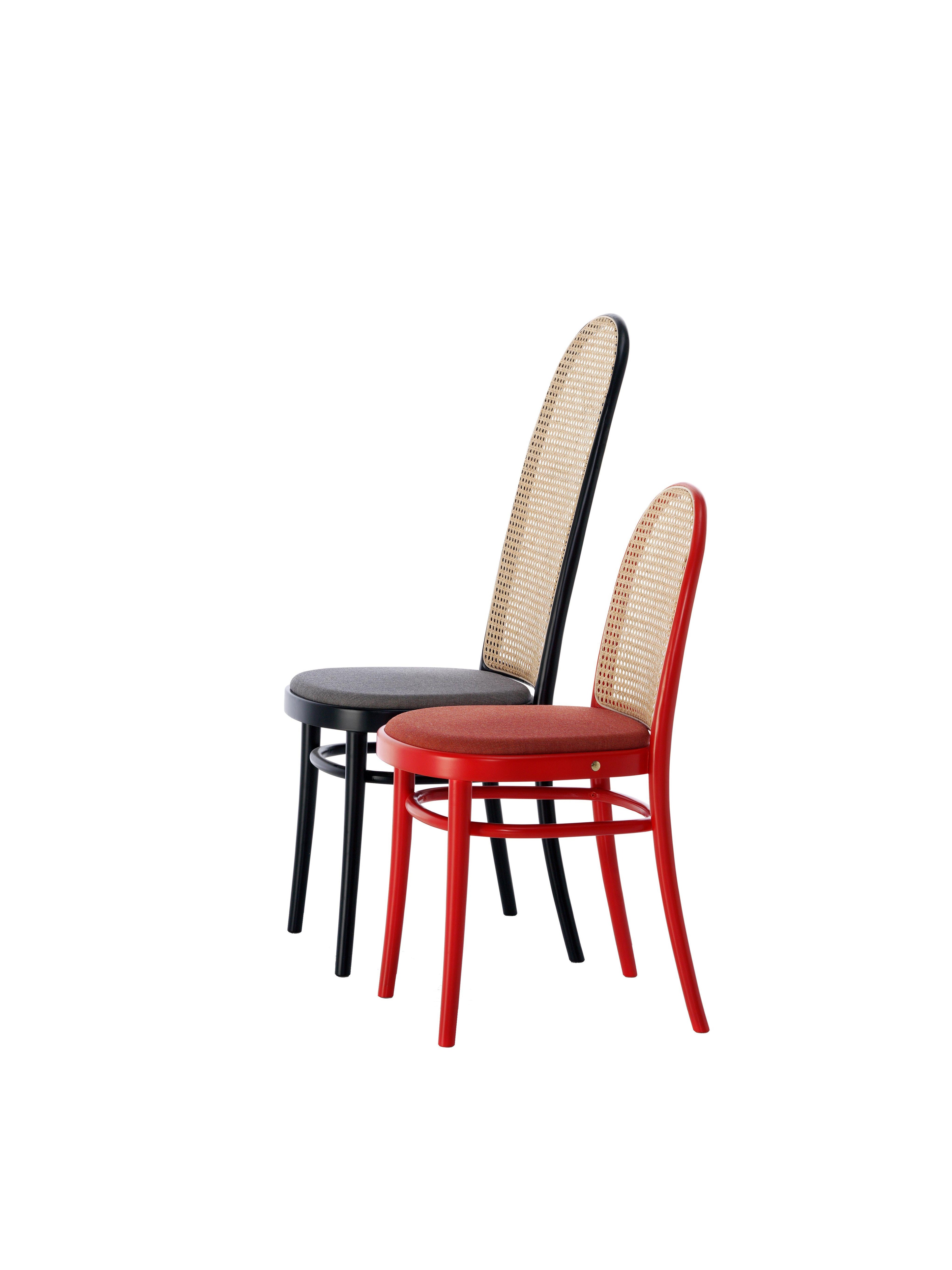 https://a.1stdibscdn.com/gebruder-thonet-vienna-gmbh-morris-low-back-flame-red-chair-in-upholstered-seat-for-sale-picture-6/22569652/f_224807421612938899447/GTV_MORRIS_design_Gamfratesi_8_1__master.jpg