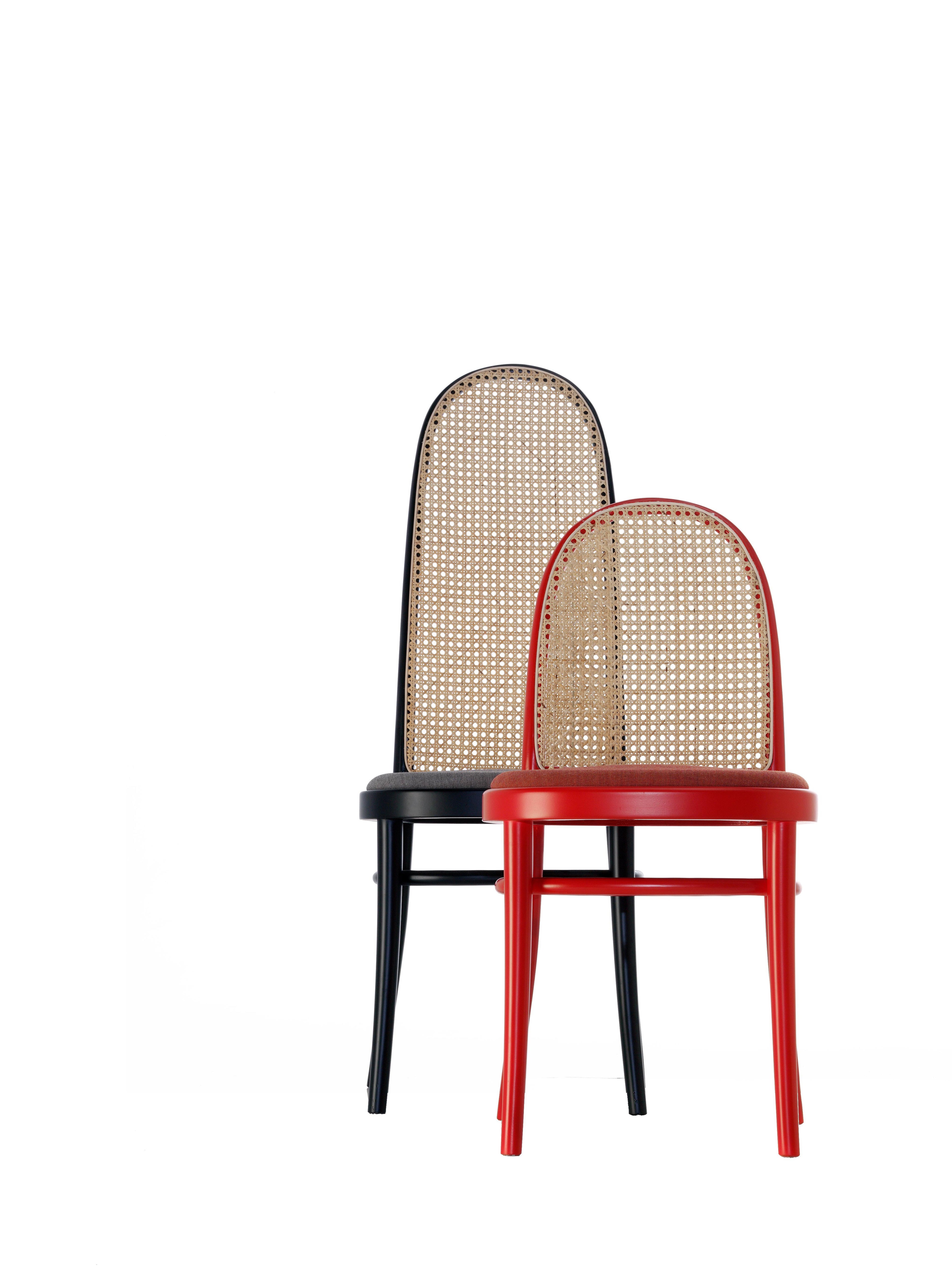 https://a.1stdibscdn.com/gebruder-thonet-vienna-gmbh-morris-low-back-flame-red-chair-in-upholstered-seat-for-sale-picture-5/22569652/f_224807421612938906090/GTV_MORRIS_design_Gamfratesi_9_1__master.jpg