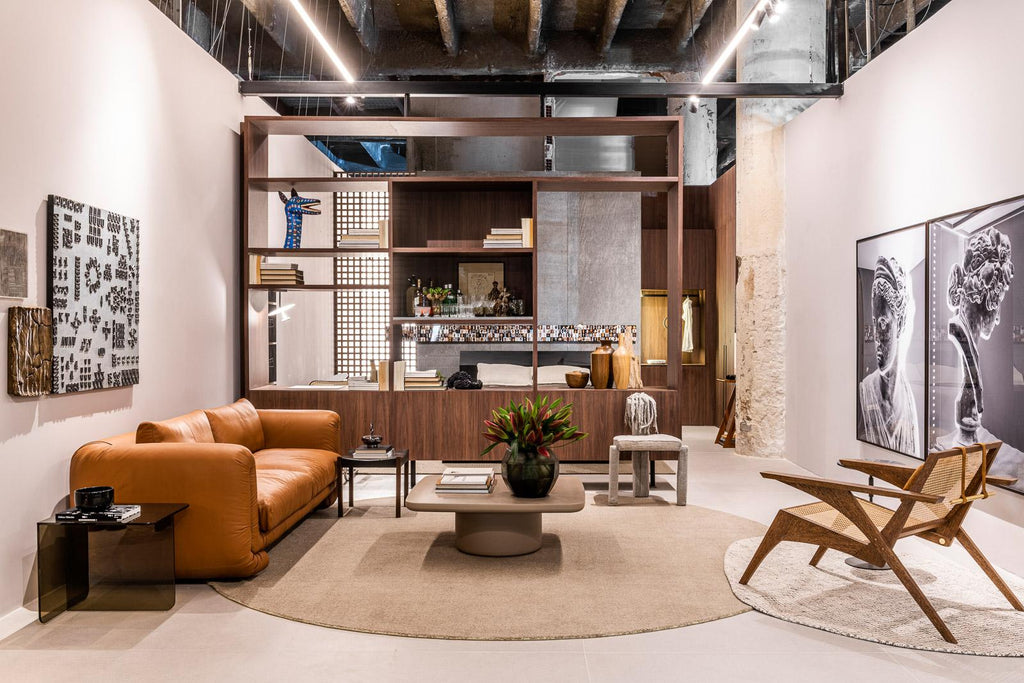 https://a.1stdibscdn.com/pierre-armchair-by-tiago-curioni-in-sucupira-brazilian-hard-wood-and-straw-for-sale-picture-4/f_31871/f_276511521658319870543/GUSTAVOMARTINS_FOTO_RENATONAVARRO_015_baixaresolucao__master.jpg