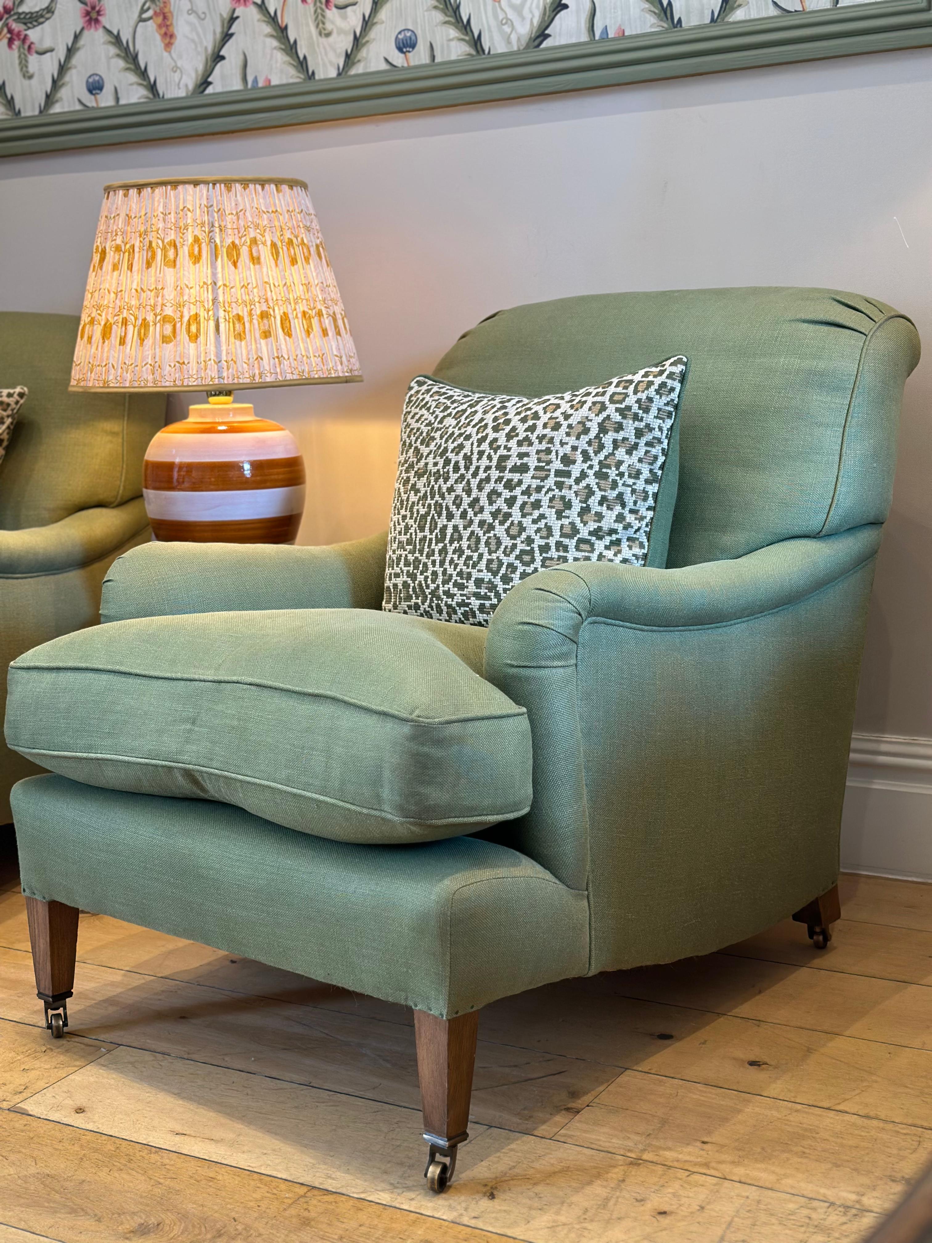 https://a.1stdibscdn.com/susan-osbourne-pair-of-gainsborough-armchairs-in-green-linen-howard-style-for-sale-picture-5/f_107472/f_484673021773936532527/Gainsborough_02_master.jpg