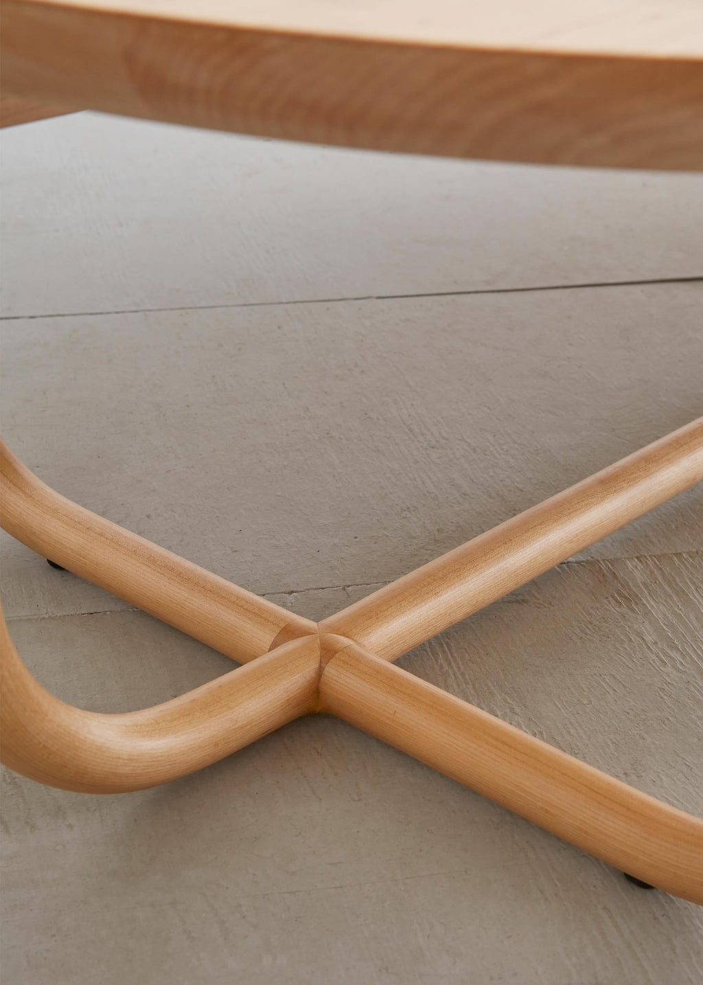 https://a.1stdibscdn.com/gathering-low-maple-table-by-bowen-liu-for-sale-picture-5/f_12192/f_481968421767638511157/Gathering_Low_Table_04_BOWEN_LIU_STUDIO_master.jpg