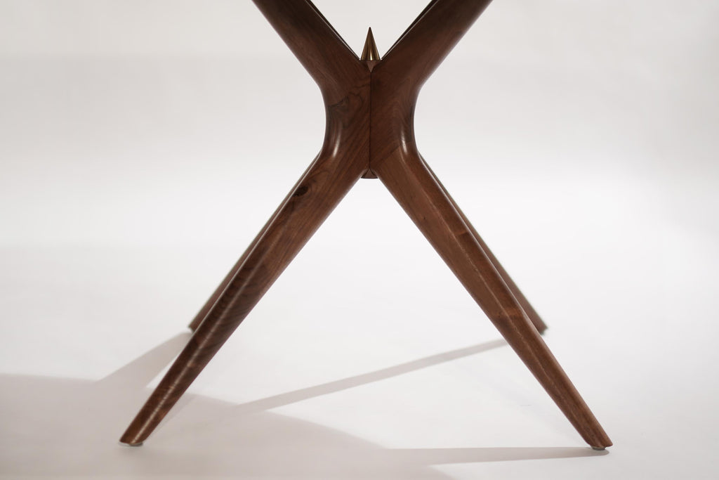 https://a.1stdibscdn.com/stamford-moderns-gazelle-dining-table-in-walnut-oval-version-for-sale-picture-9/f_9289/f_263758221638529123799/Gazelle_Dinning_Table_8_master.jpg