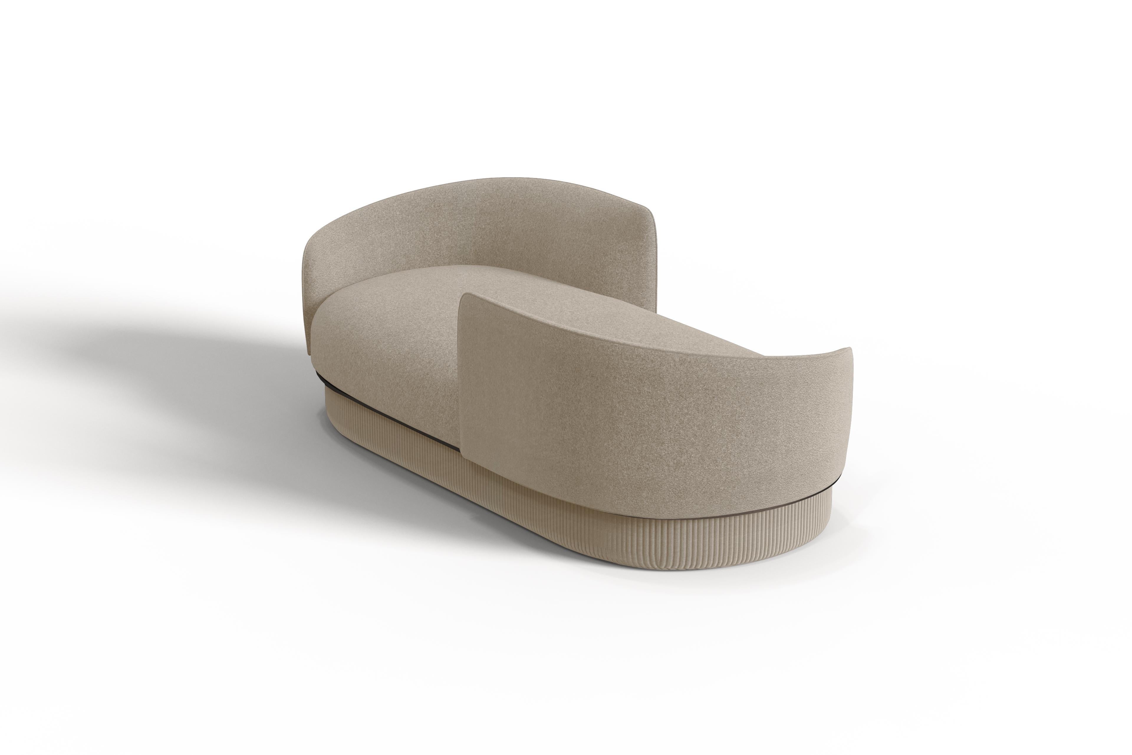 https://a.1stdibscdn.com/modern-gentle-vis-a-vis-in-cream-fabric-and-bronze-metal-for-sale-picture-4/f_58982/f_369564221699267431916/Gentle_Vis_a_Vis_New_Colores_v3_CREAM_master.jpg