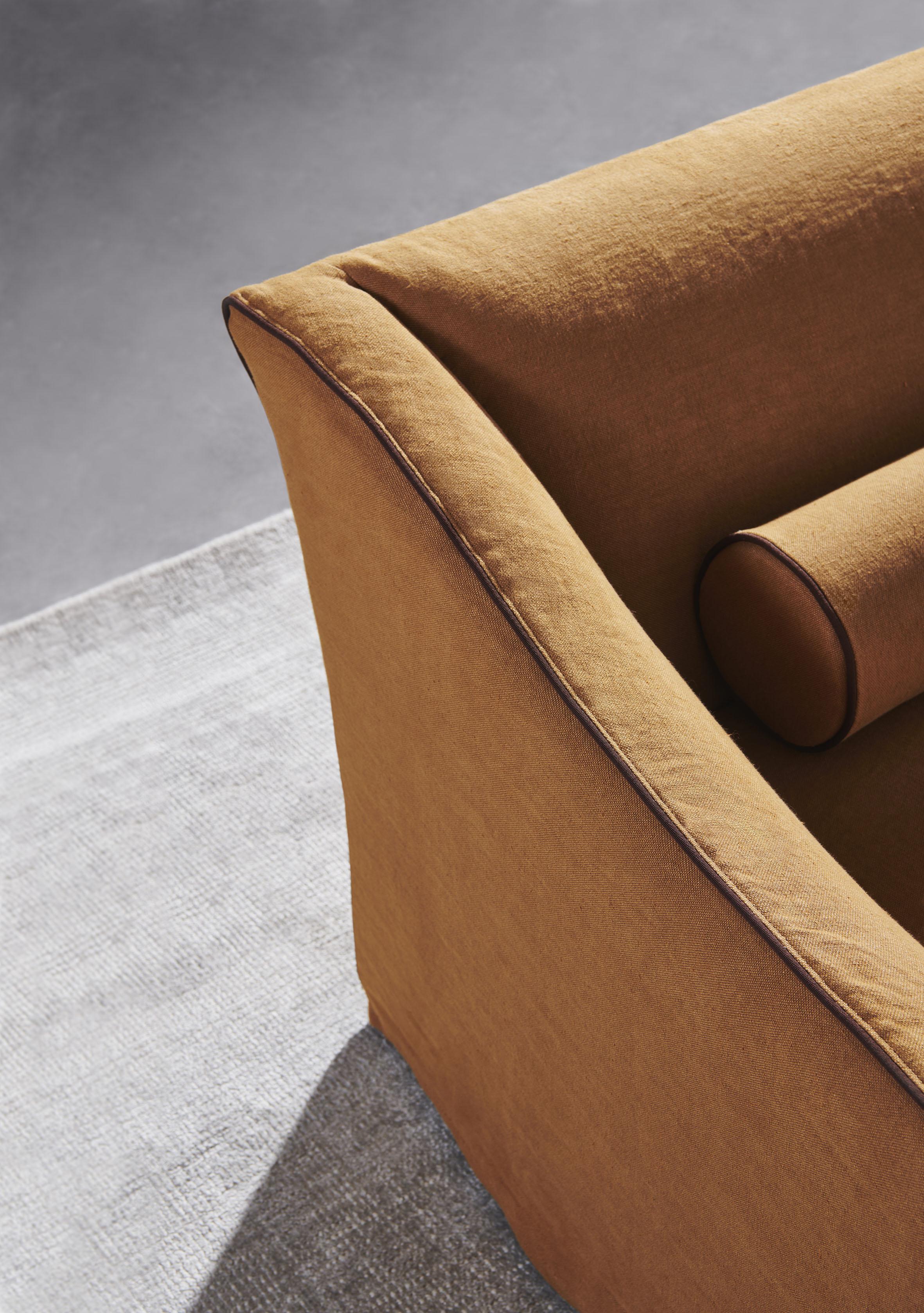 https://a.1stdibscdn.com/gervasoni-armchair-saia-09-by-david-lopez-quincoces-for-sale-picture-4/f_16392/f_296257321658146838879/Gervasoni_SAIA_Design_David_Lopez_Quincoces_05_master.jpeg