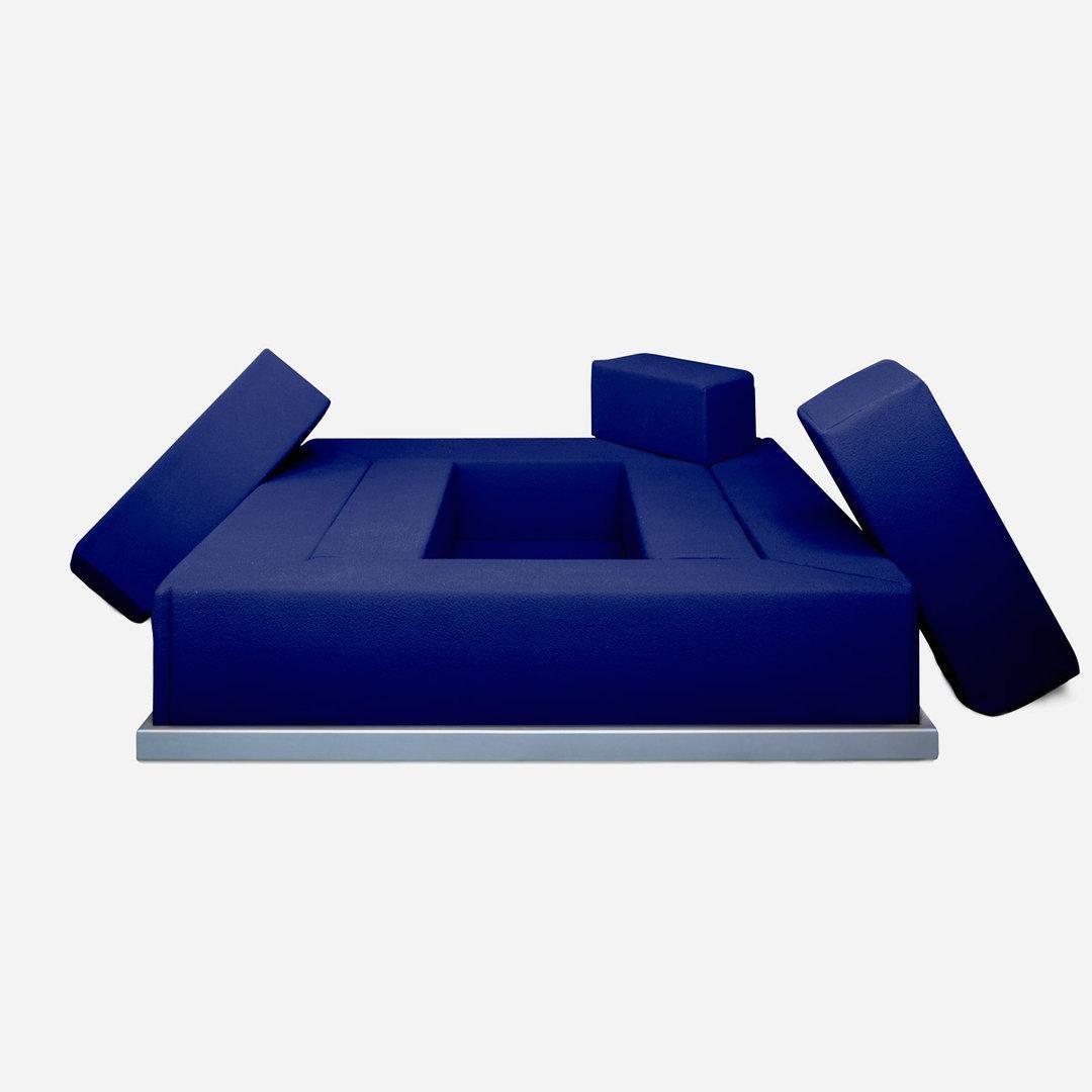 https://a.1stdibscdn.com/poltronova-rumble-sofa-in-blue-by-gianni-pettena-for-sale/f_16392/f_413169621725377395623/Gianni_Pettena_Rumble_Centro_Studi_Poltronova_S02_master.jpg