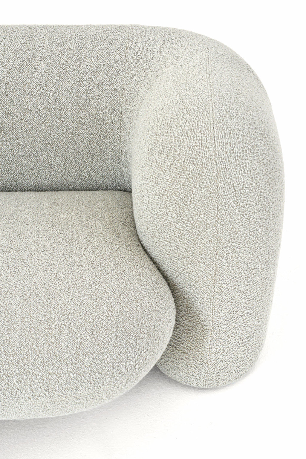 https://a.1stdibscdn.com/contemporary-three-seater-sofa-by-hessentia-upholstered-in-fabric-boucle-grey-for-sale-picture-5/f_57252/f_267045721694686748116/Gio_dritto_4_master.jpg