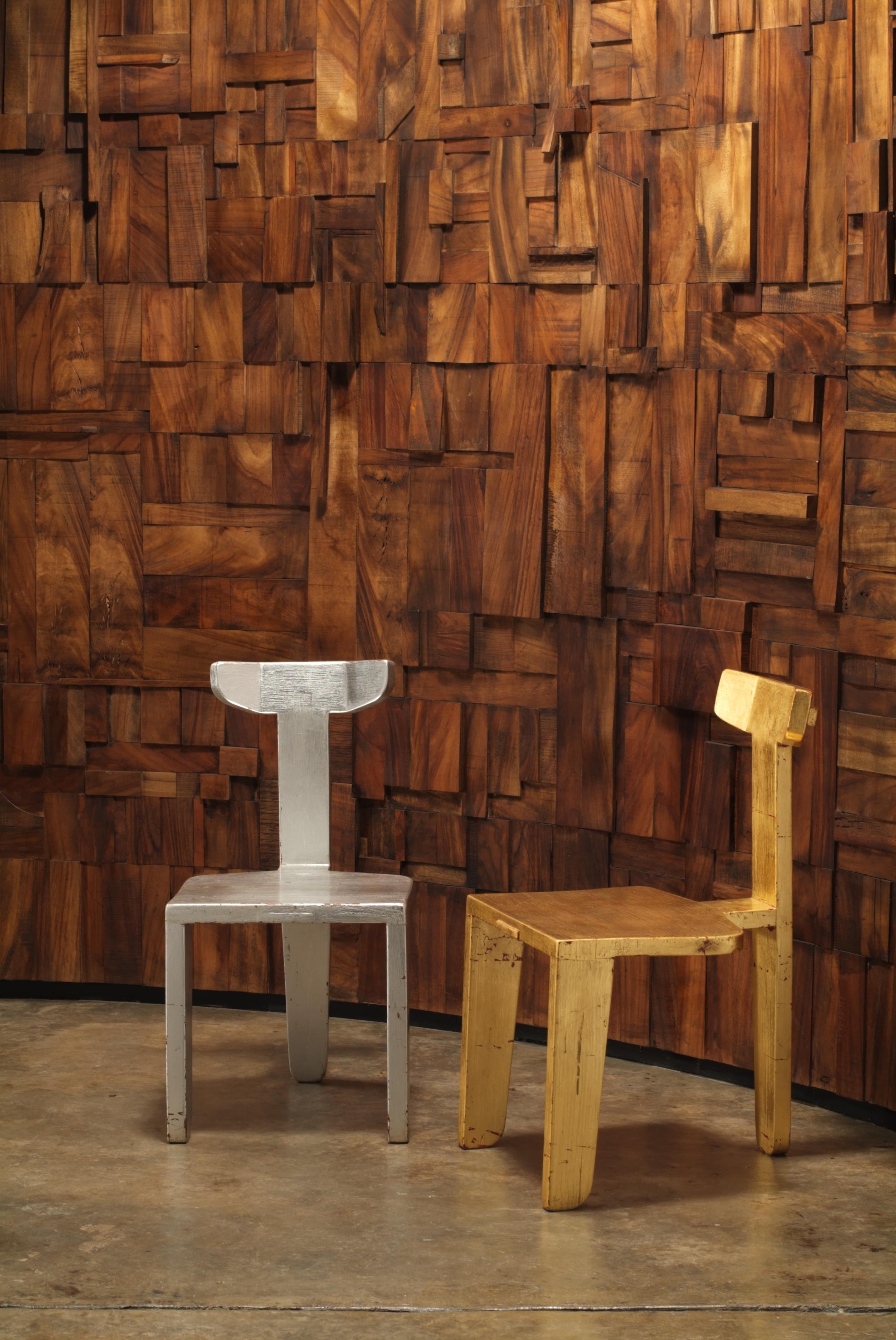 https://a.1stdibscdn.com/laredo-gold-leaf-chair-3-legged-contemporary-design-w-traditional-joinery-for-sale-picture-2/f_26773/f_195411621592530813225/Gold_Silver_Laredo_chair_master.jpg
