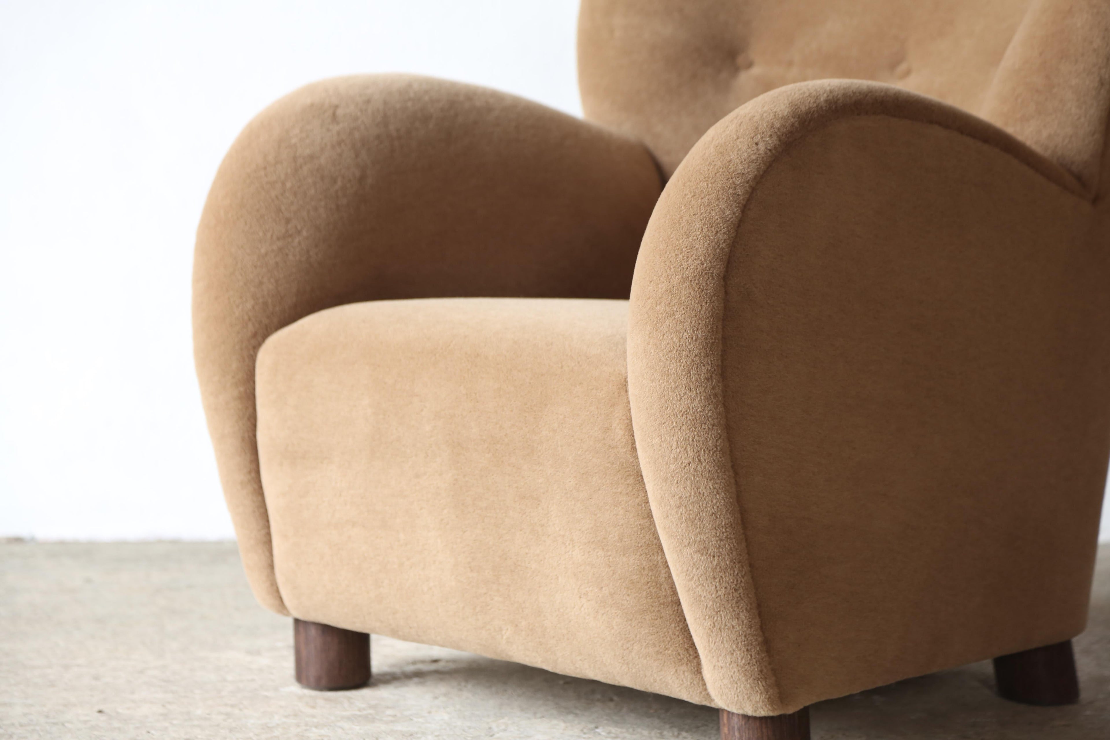 https://a.1stdibscdn.com/pair-of-lounge-chairs-upholstered-in-pure-alpaca-for-sale-picture-10/f_22593/f_393783621713786919236/Golden_Brown_Lassen_Blue_Chairs_Pair_Alpaca_4_24_6_master.jpg