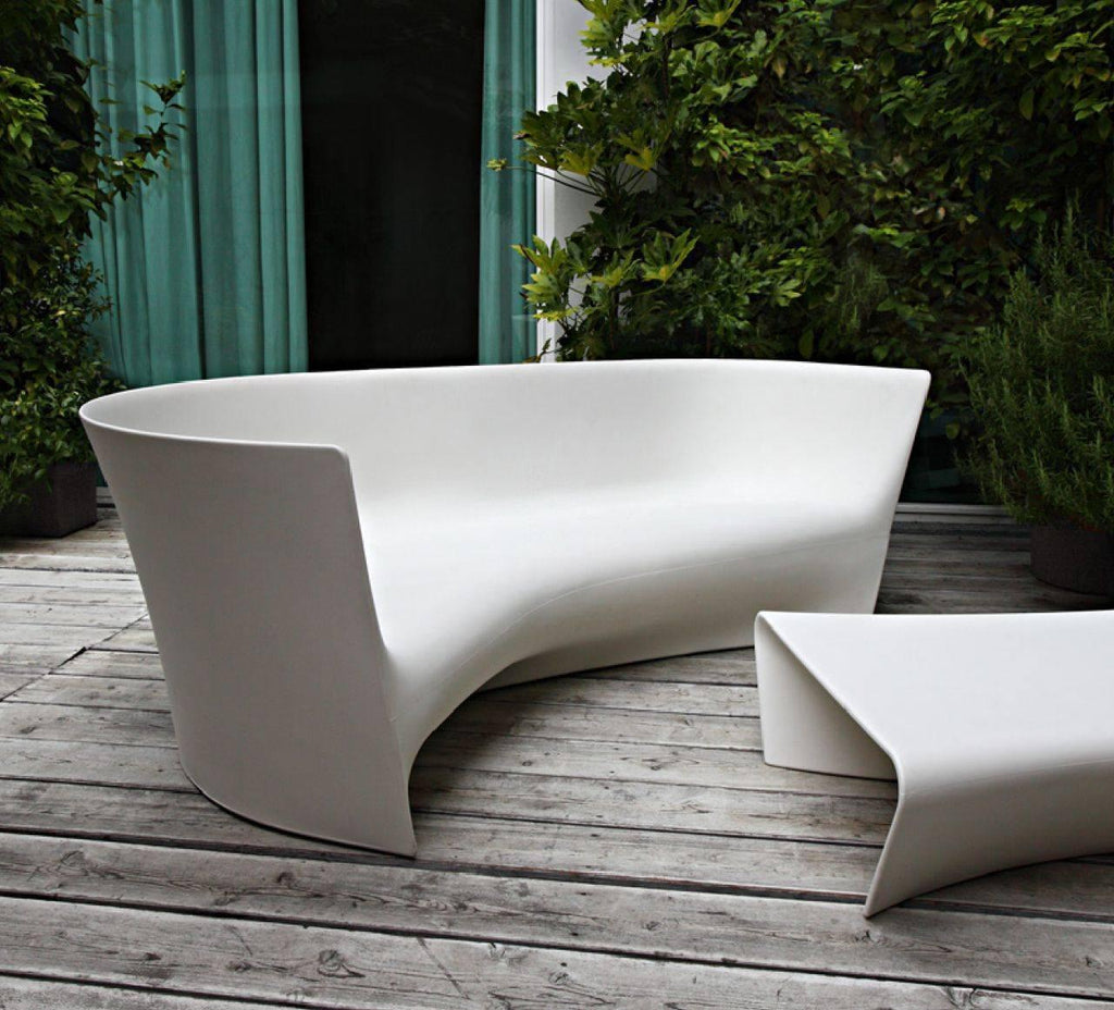 https://a.1stdibscdn.com/archivesE/upload/f_16392/1506420987697/Grand_Pli_Driade_Sofa_Ludovica_Roberto_Palomba_43_master.jpg
