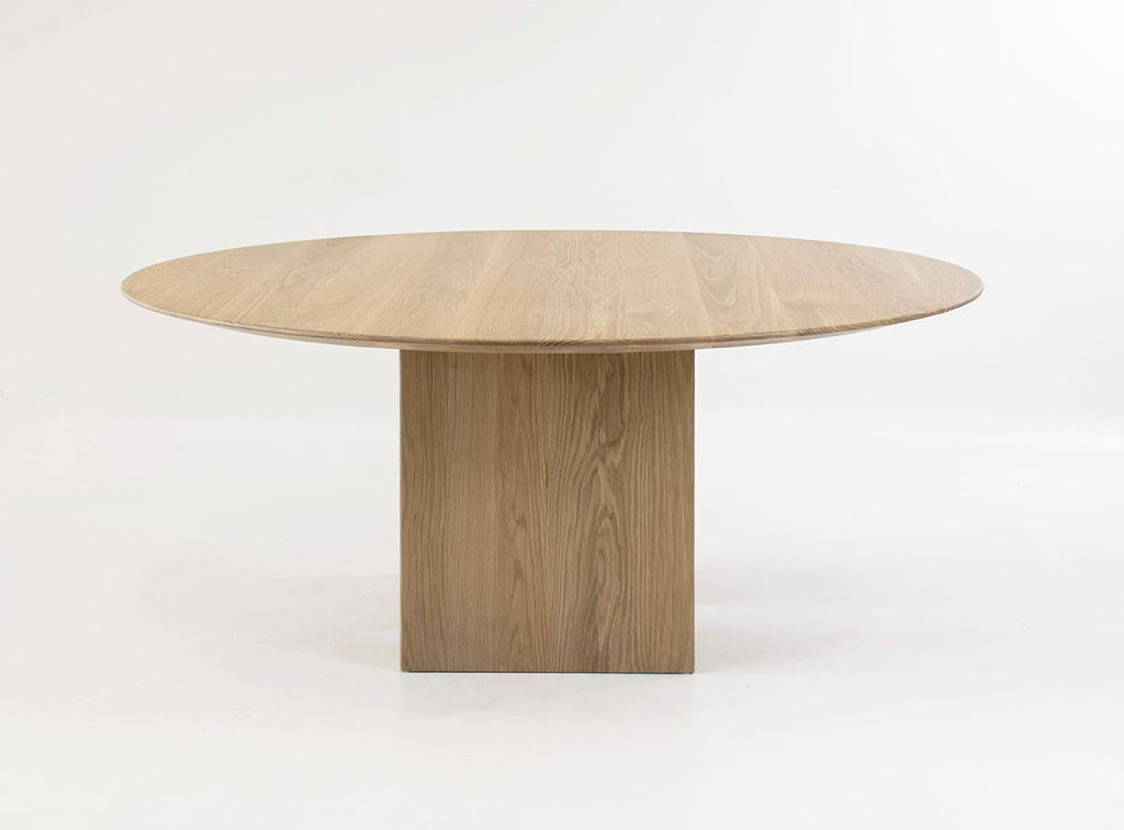 https://a.1stdibscdn.com/claste-great-expectation-round-table-for-sale-picture-3/f_16392/f_361001921694389556365/Great_Expecttions_Round_El_8_master.jpg
